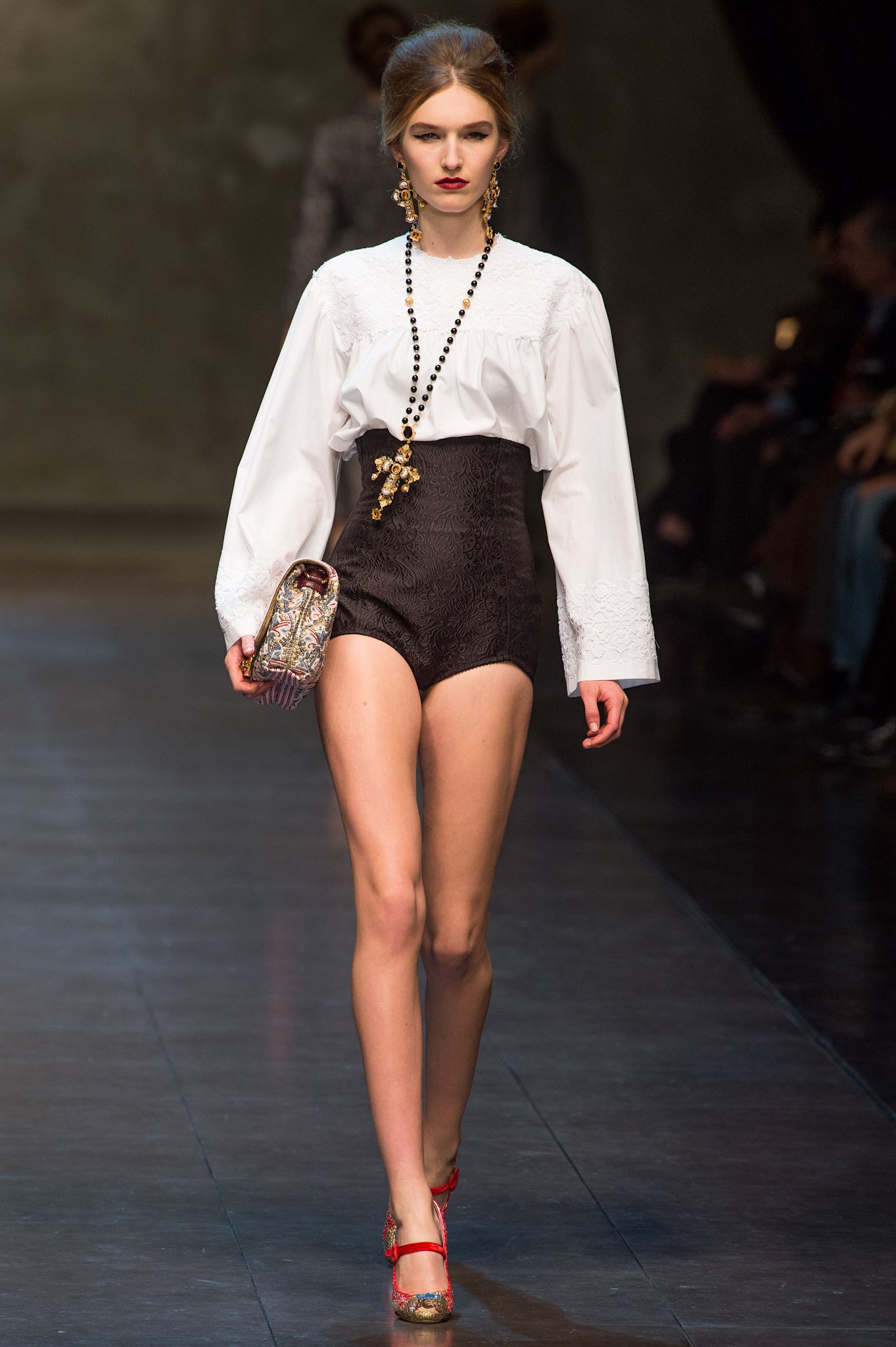 Dolce & Gabbana F/W 13 Look 27