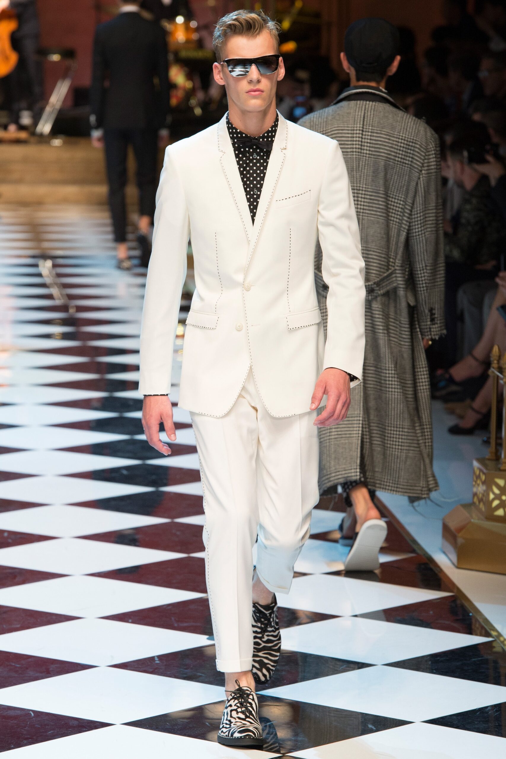 Dolce & Gabbana S/S 17 Menswear Look 7