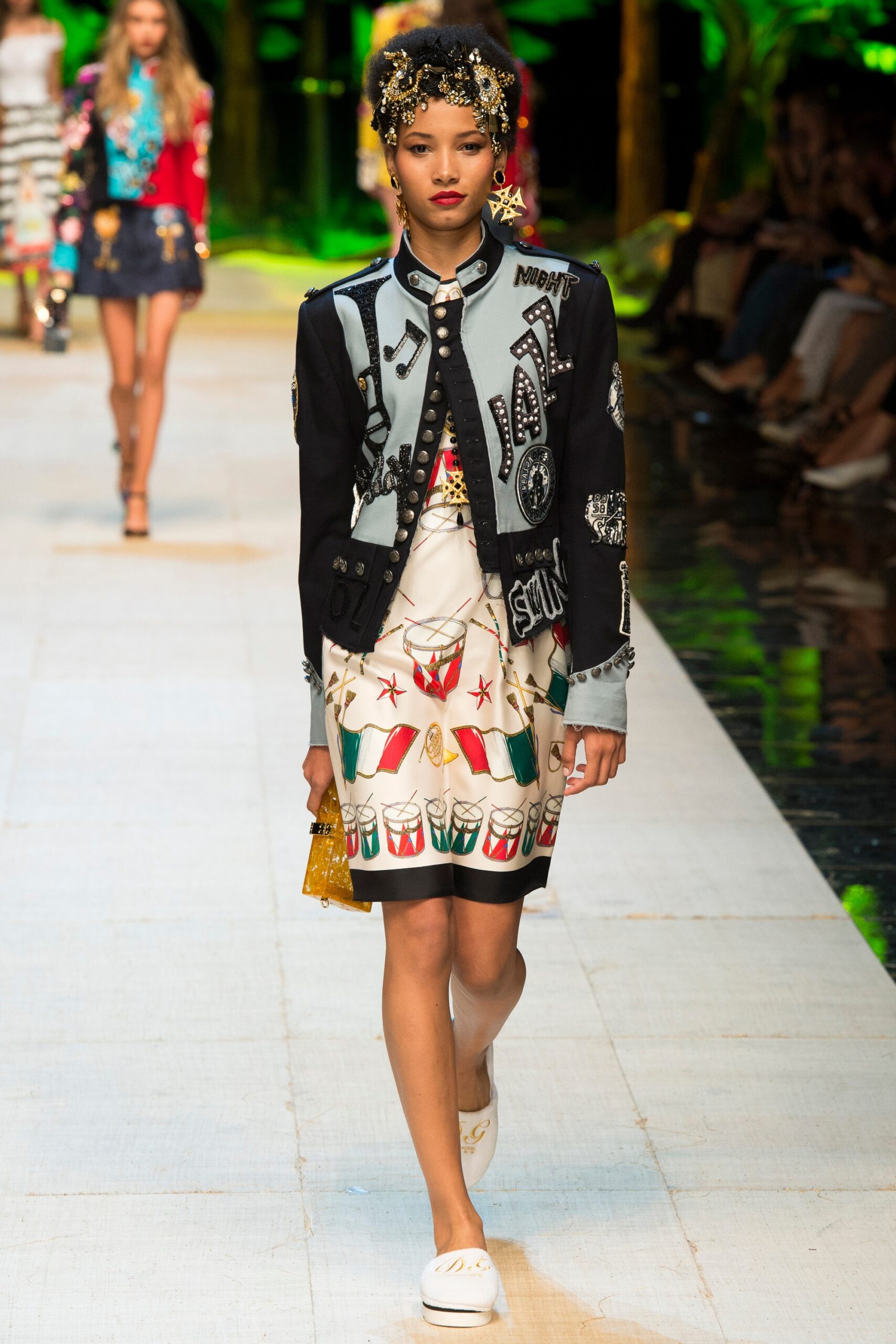 Dolce & Gabbana S/S 17 Look 7