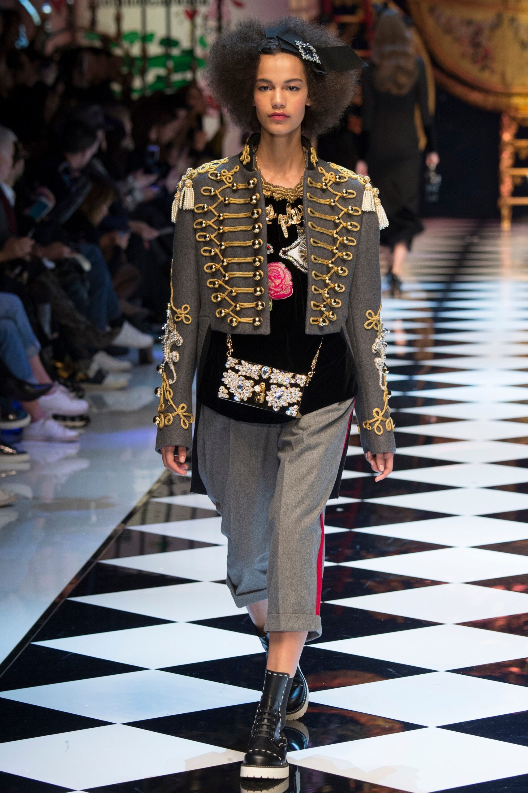 Dolce & Gabbana F/W 16 Look 12