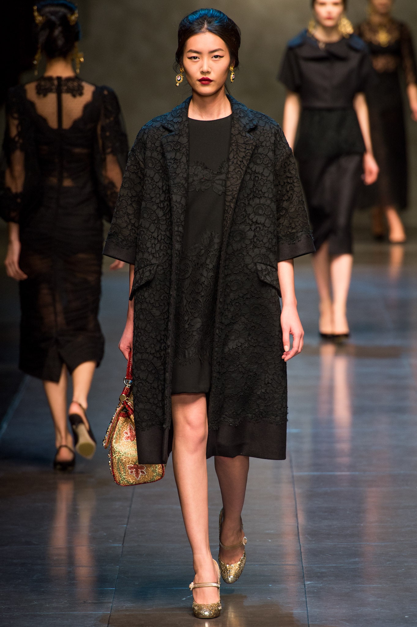 Dolce & Gabbana F/W 13 Look 35
