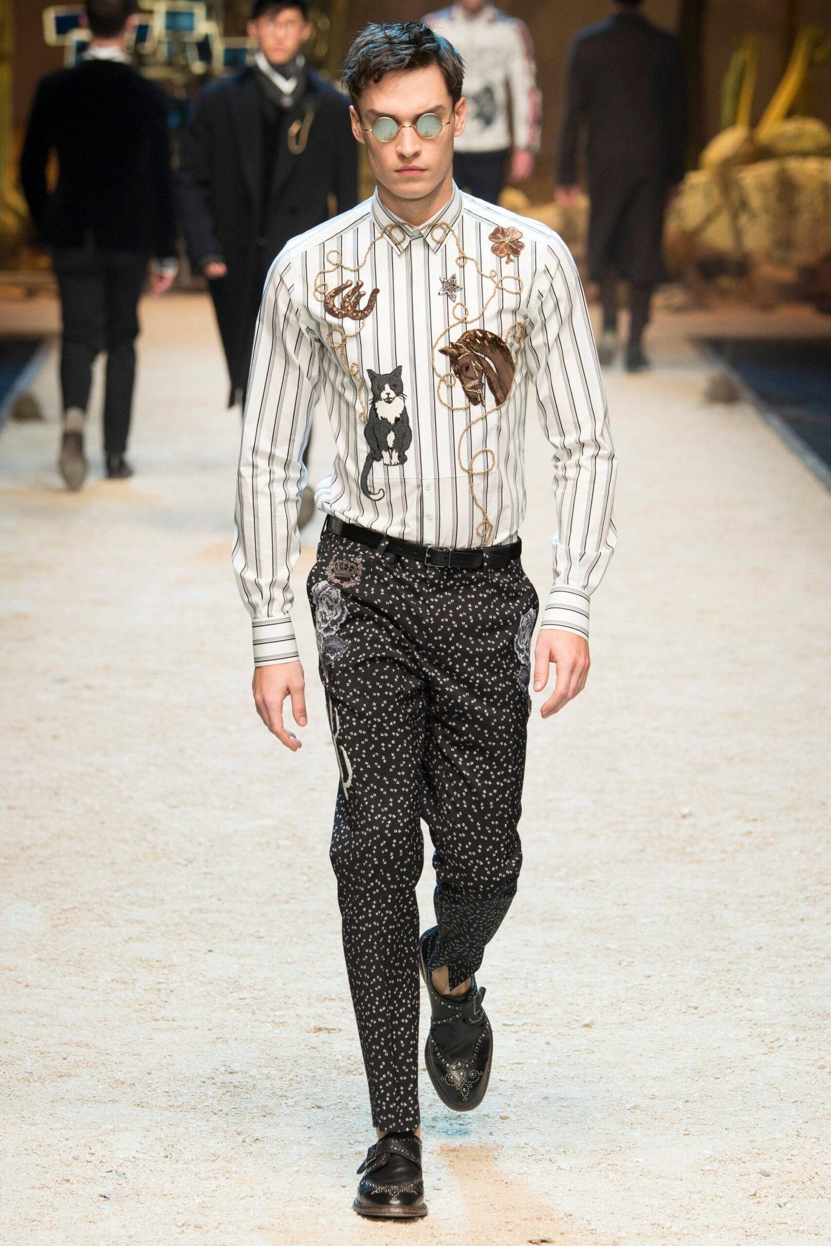 Dolce & Gabbana F/W 16 Menswear Look 12