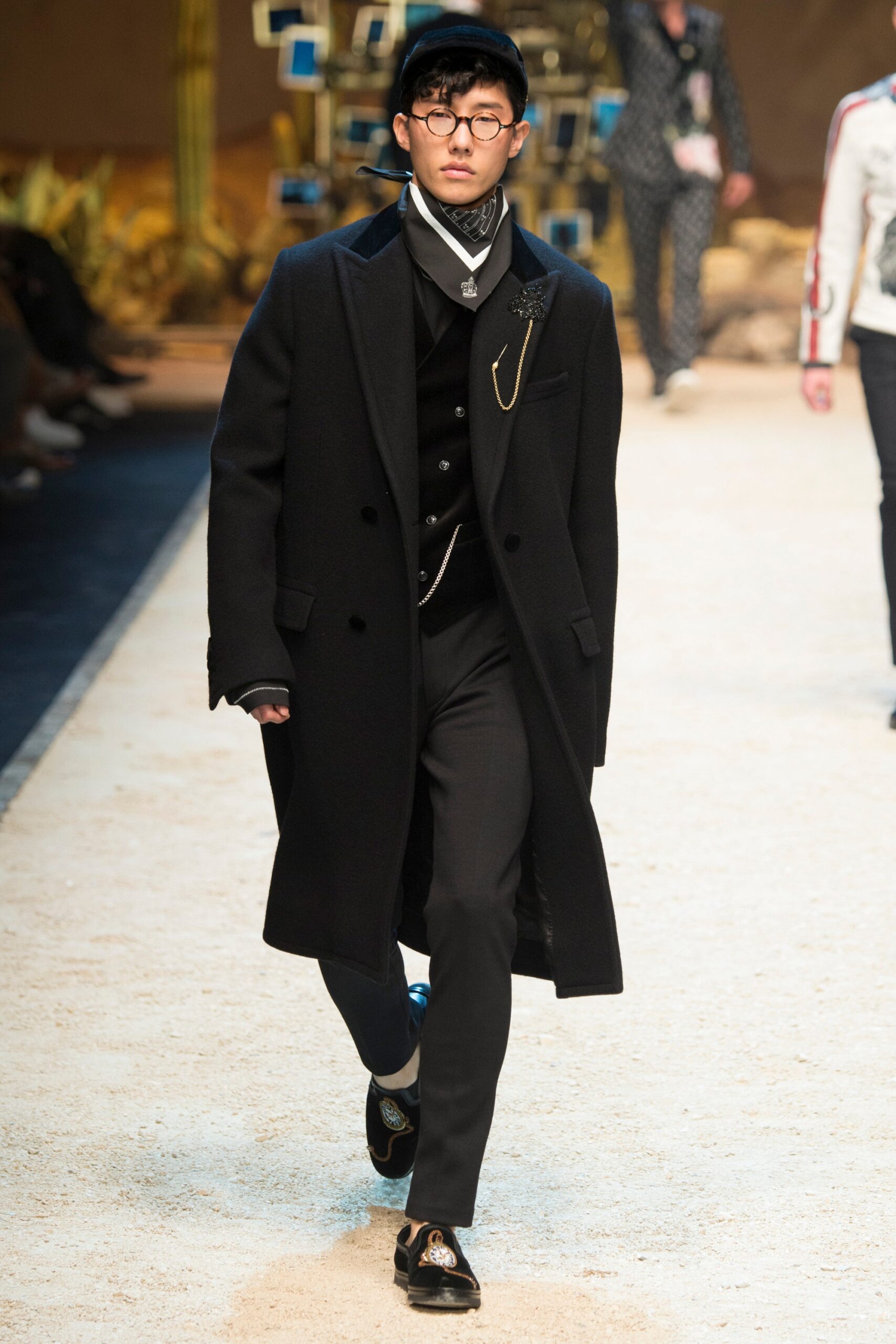 Dolce & Gabbana F/W 16 Menswear Look 13