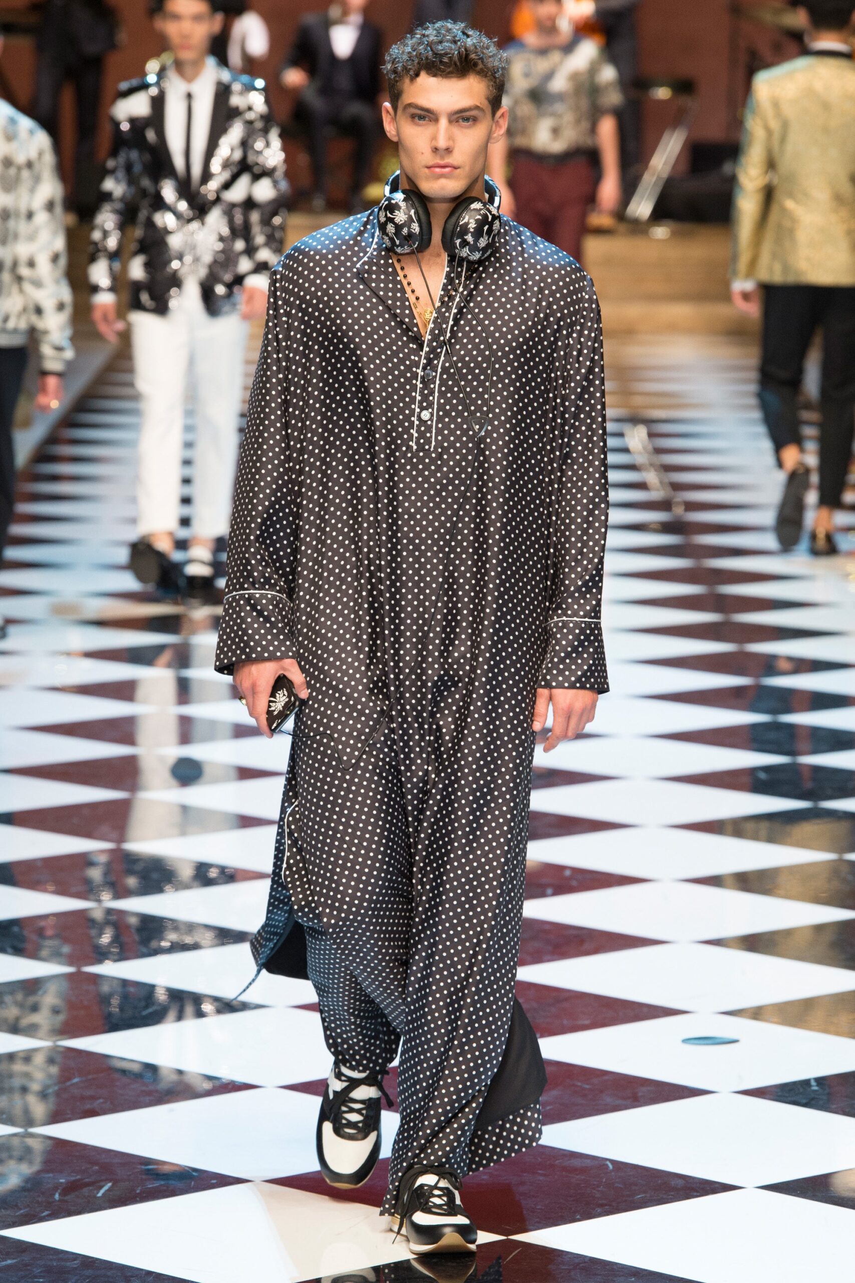 Dolce & Gabbana S/S 17 Menswear Look 12