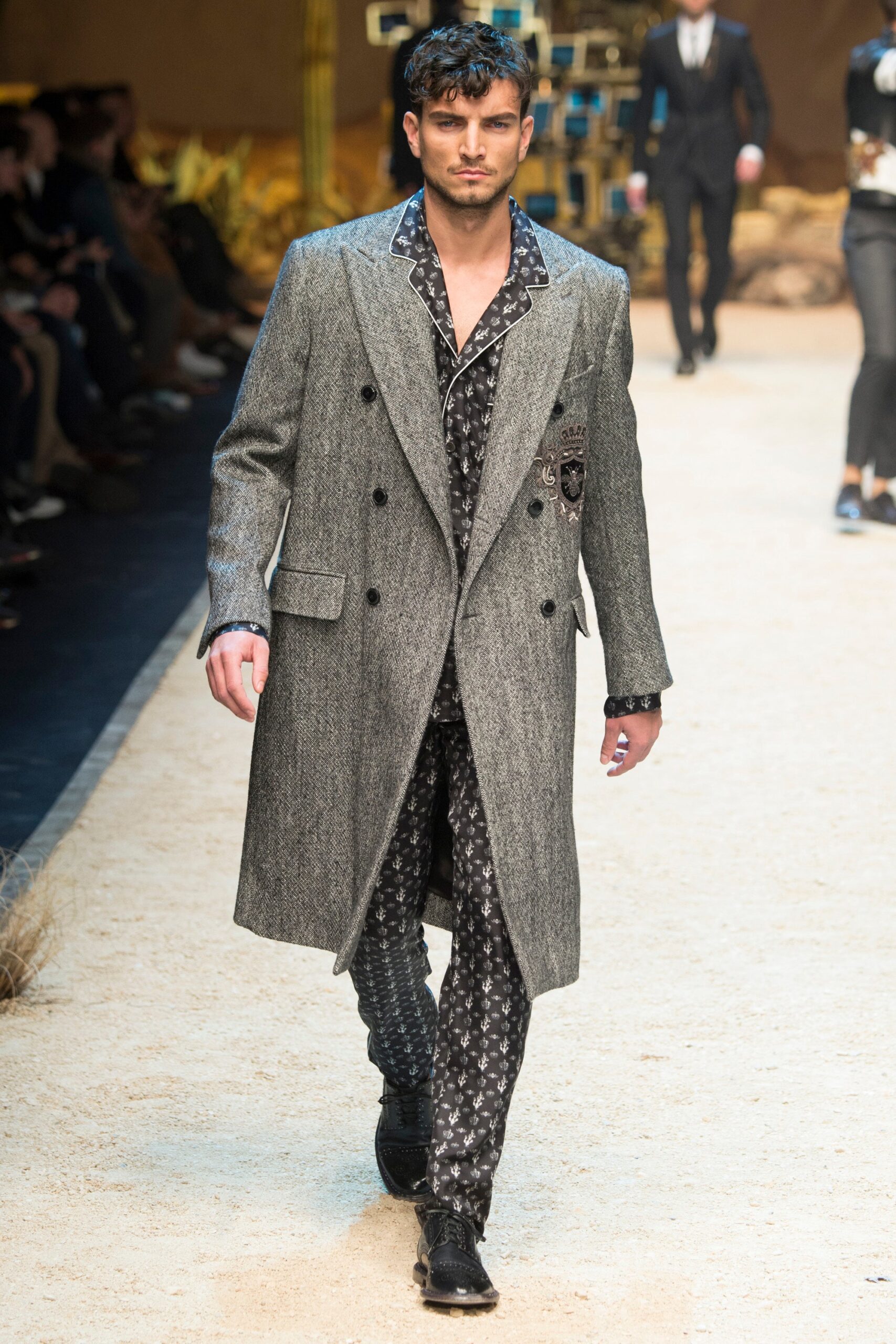 Dolce & Gabbana F/W 16 Menswear Look 14
