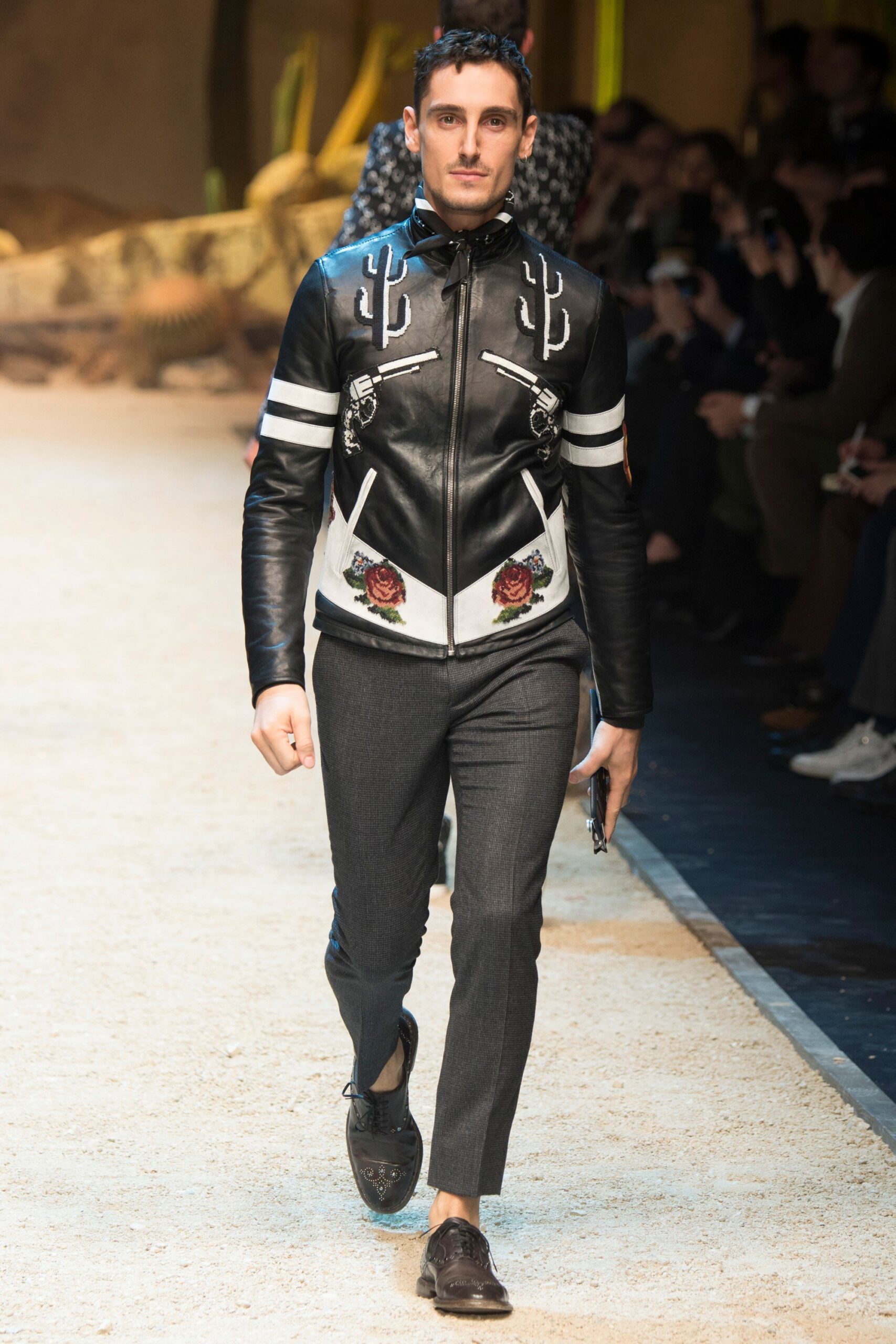 Dolce & Gabbana F/W 16 Menswear Look 15