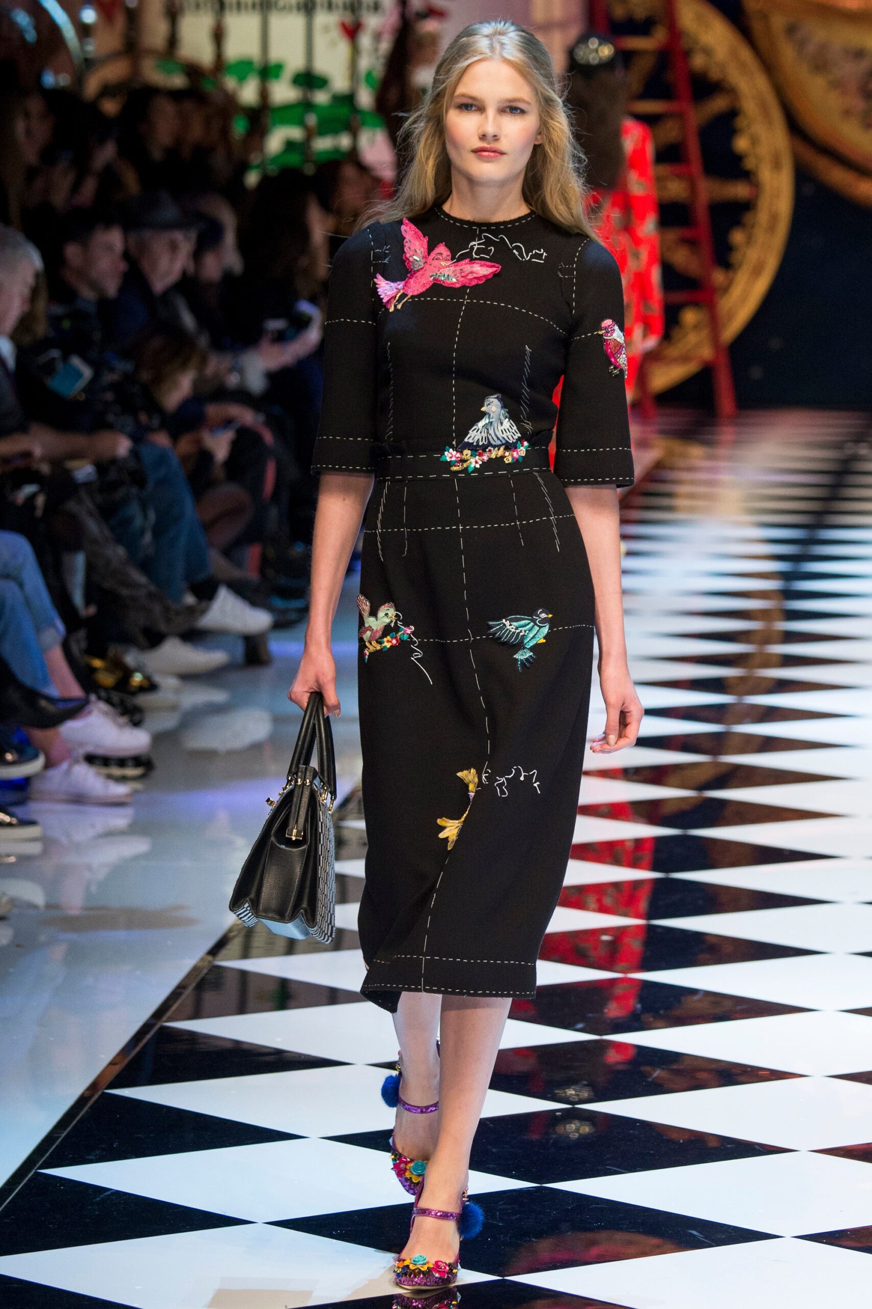 Dolce & Gabbana F/W 16 Look 18