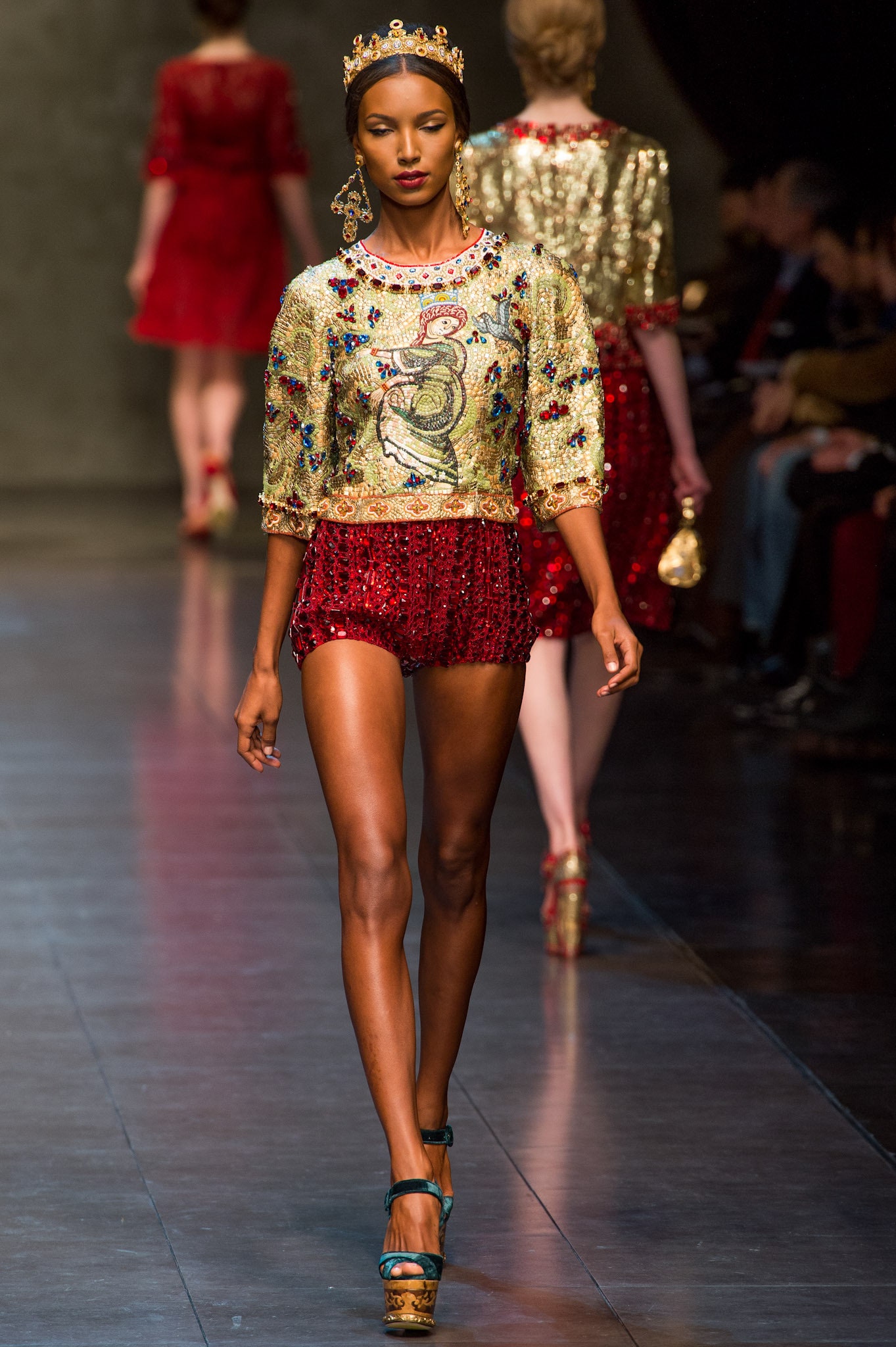 Dolce & Gabbana F/W 13 Look 56
