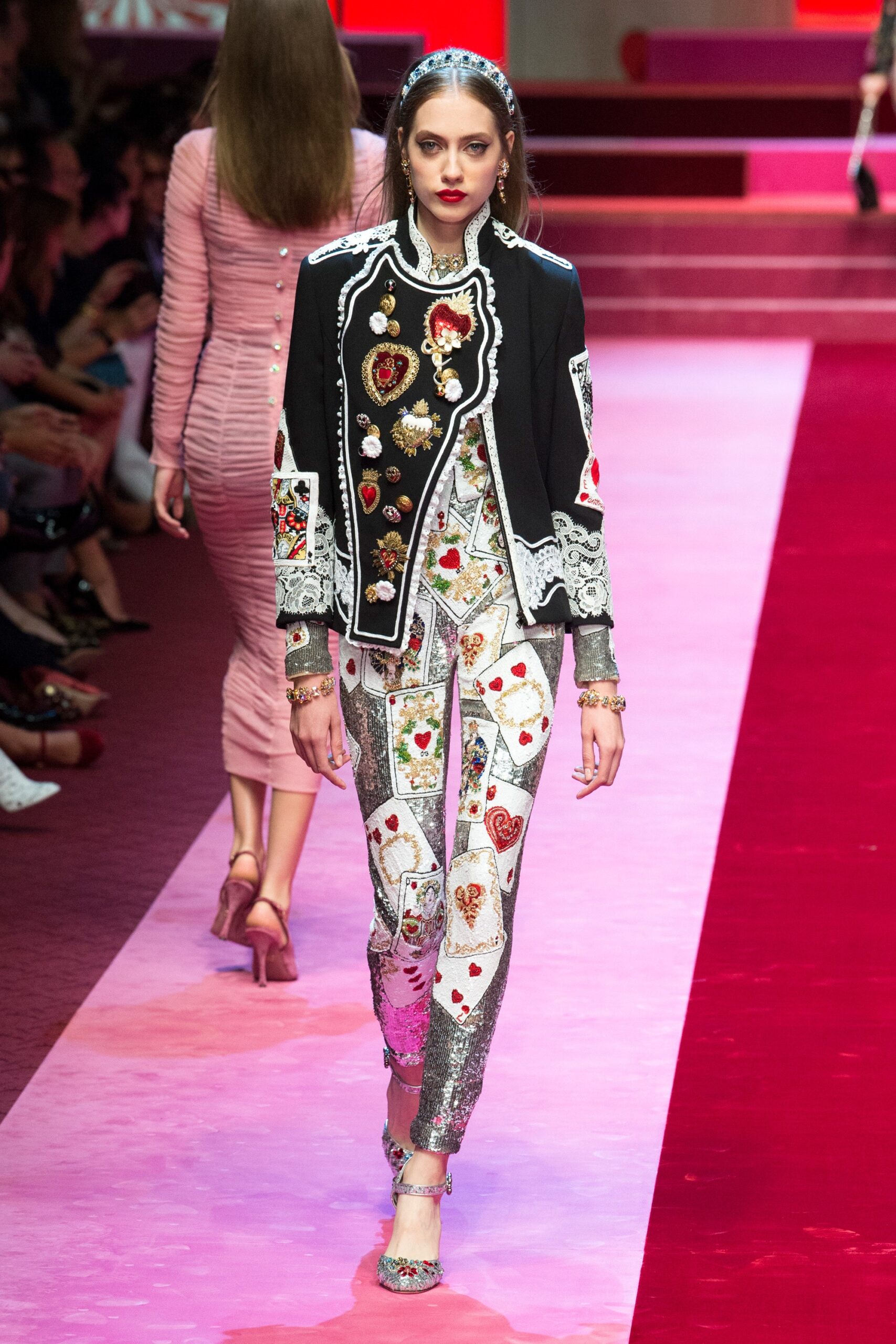 Dolce & Gabbana S/S 18 Look 33