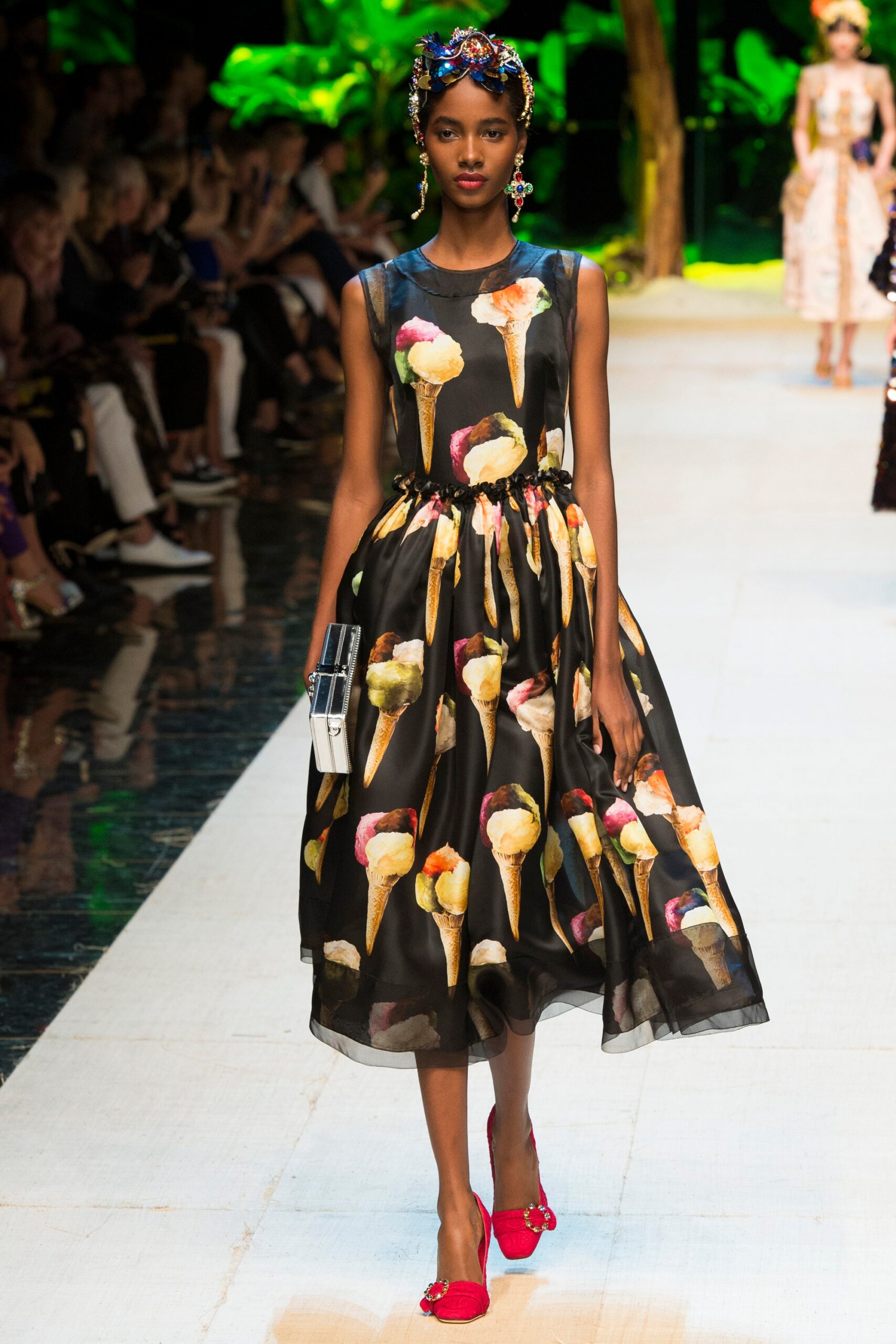 Dolce & Gabbana S/S 17 Look 24
