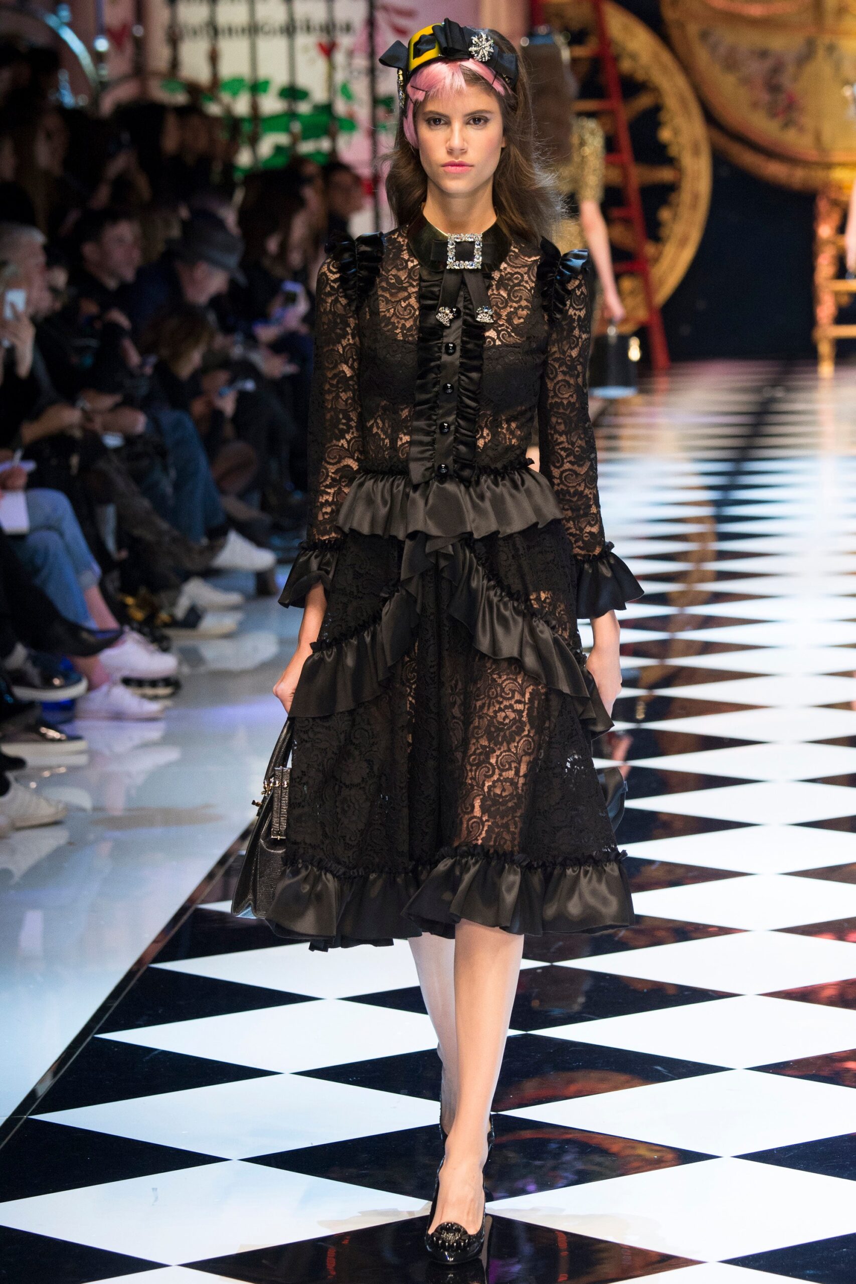 Dolce & Gabbana F/W 16 Look 23
