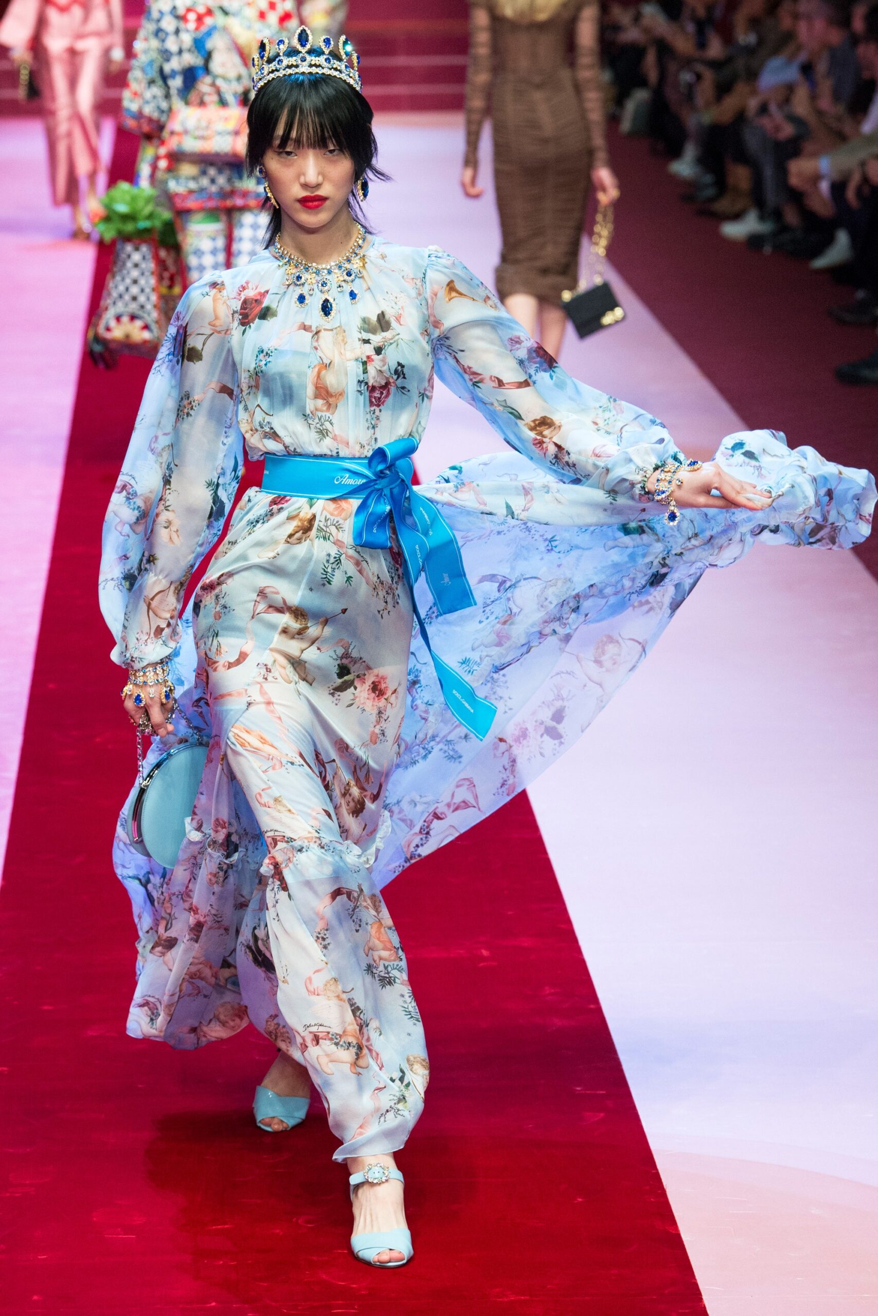 Dolce & Gabbana S/S 18 Look 43
