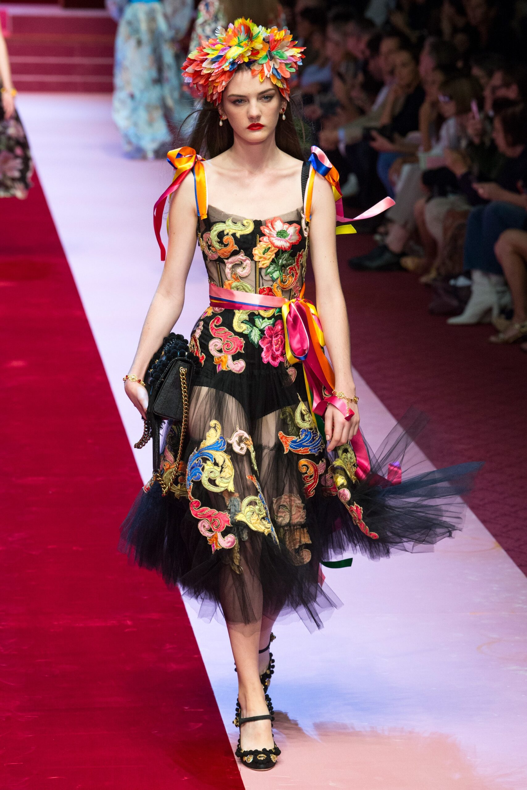 Dolce & Gabbana S/S 18 Look 46