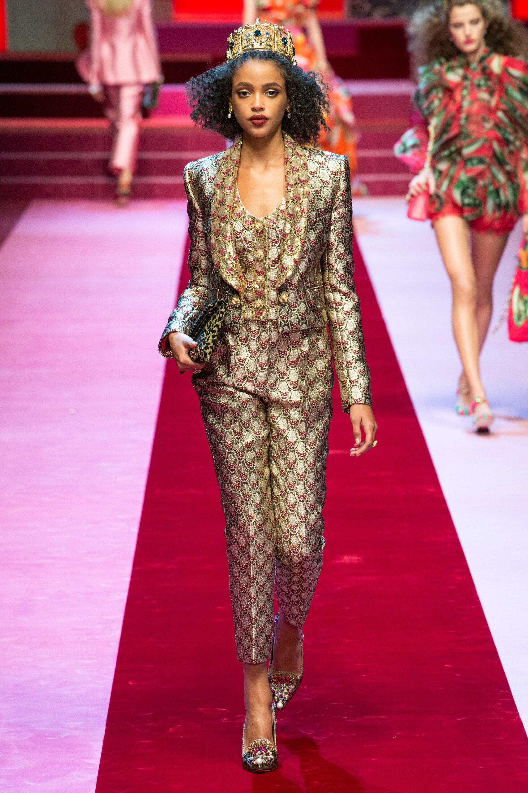 Dolce & Gabbana S/S 18 Look 48