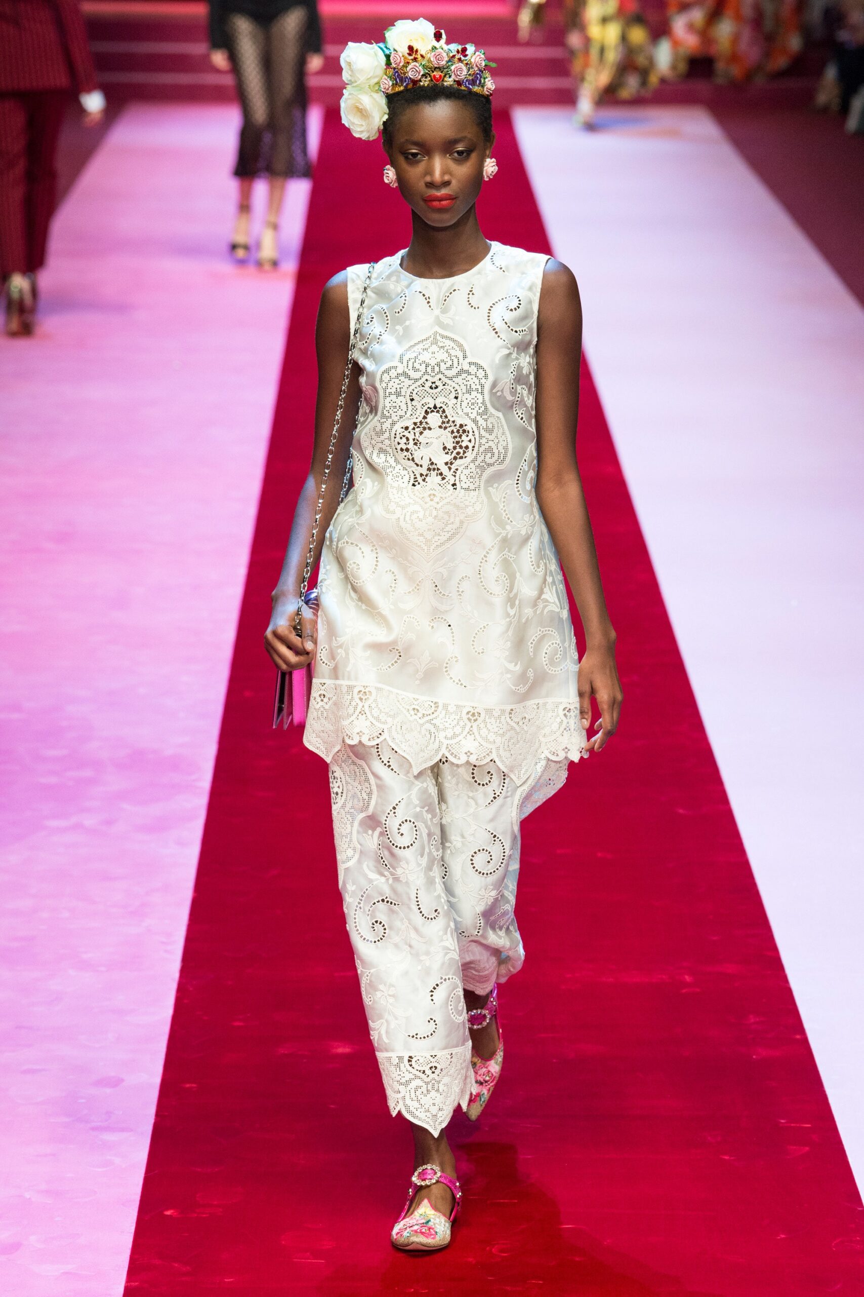 Dolce & Gabbana S/S 18 Look 53