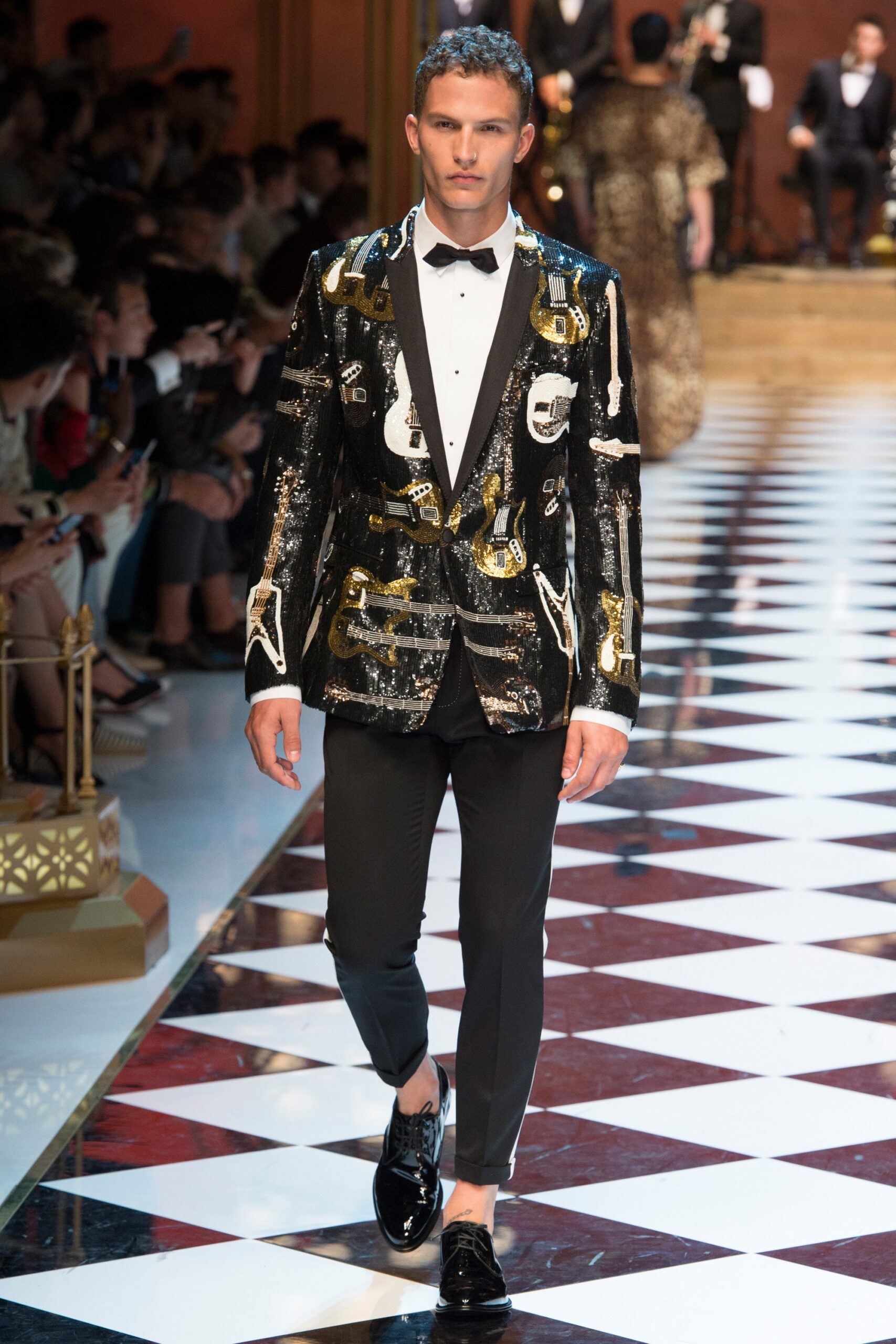 Dolce & Gabbana S/S 17 Menswear Look 40