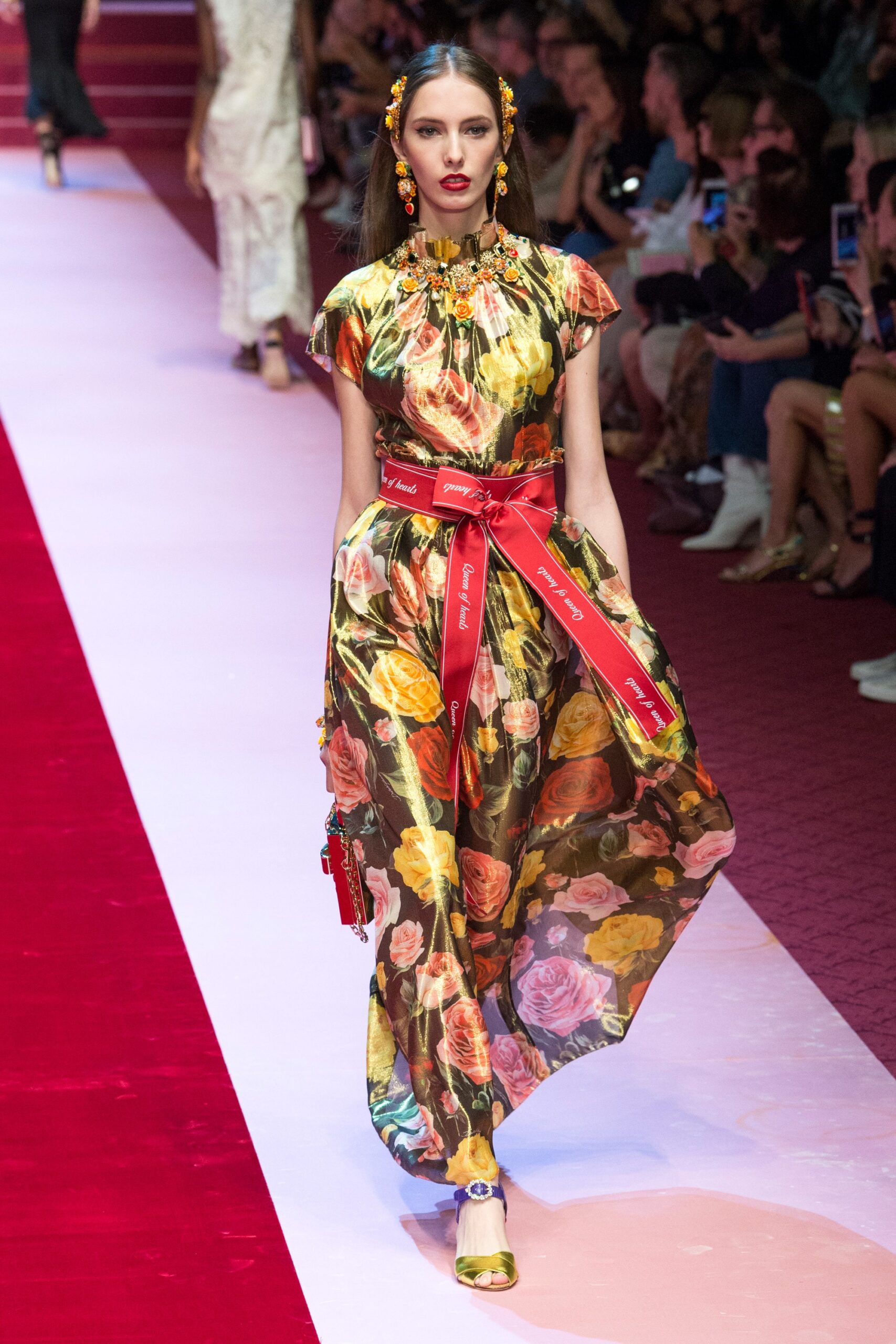 Dolce & Gabbana S/S 18 Look 55
