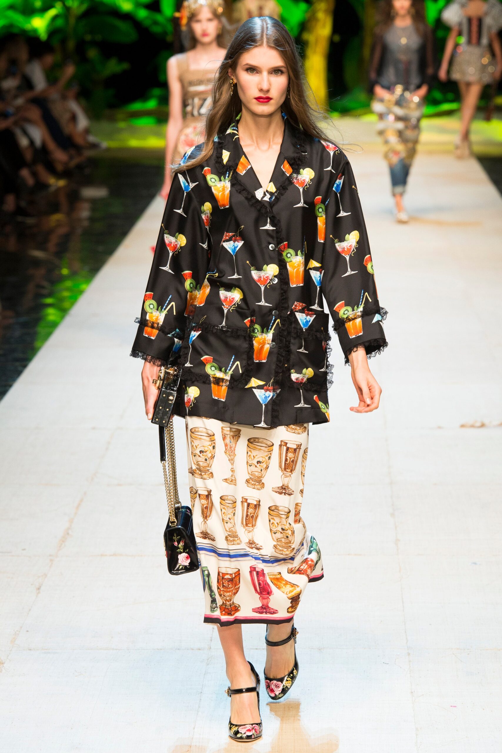 Dolce & Gabbana S/S 17 Look 44