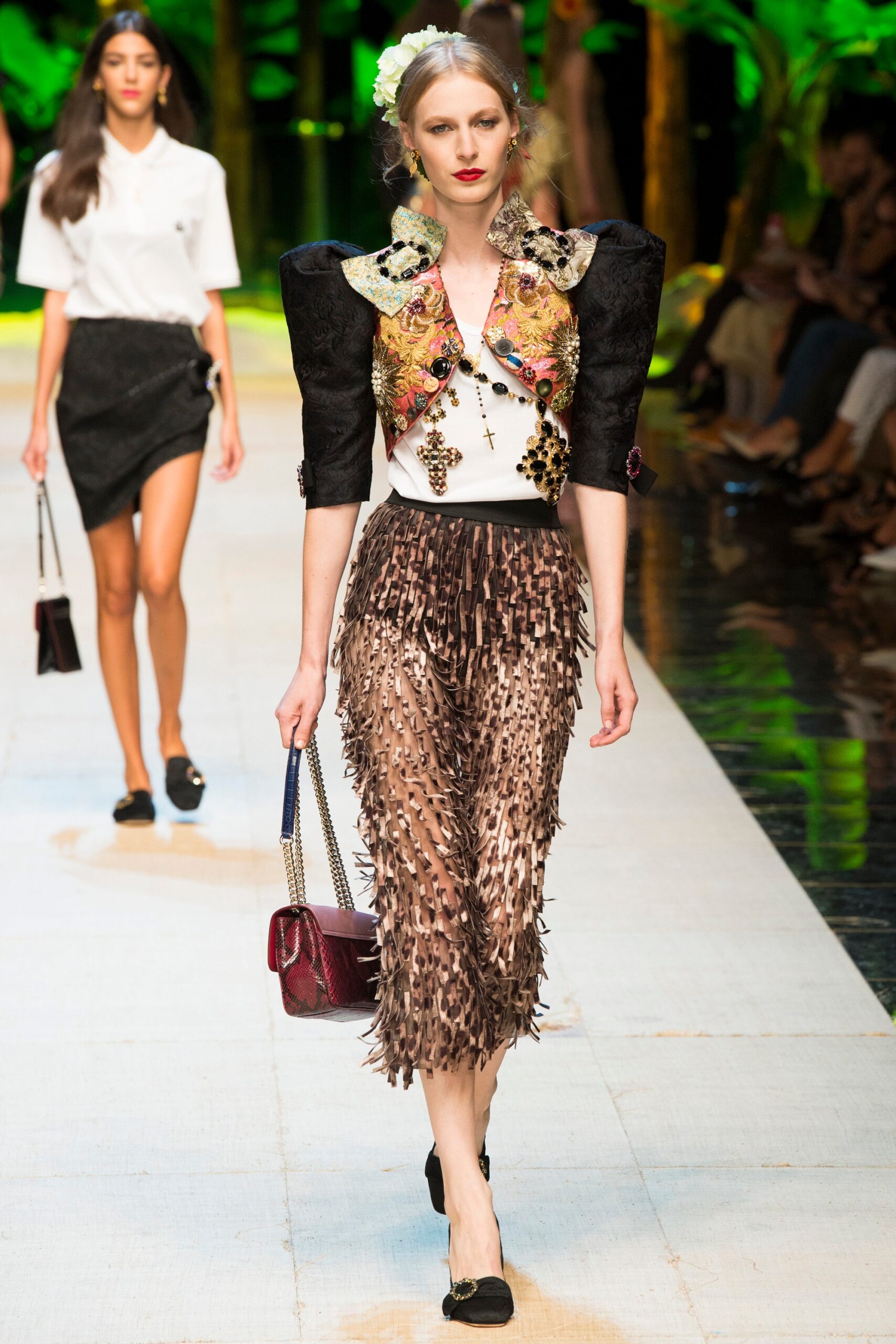 Dolce & Gabbana S/S 17 Look 49