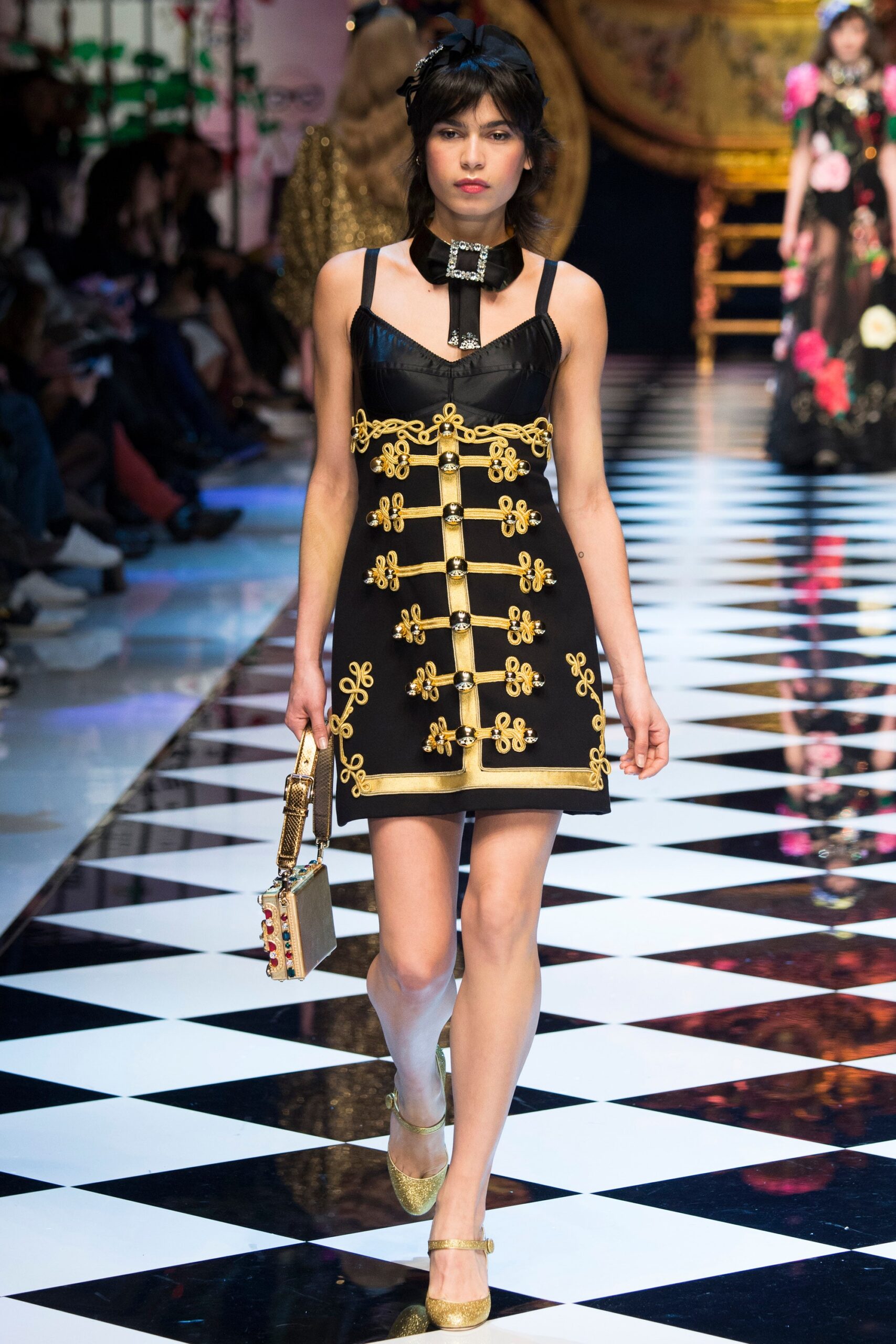 Dolce & Gabbana F/W 16 Look 41