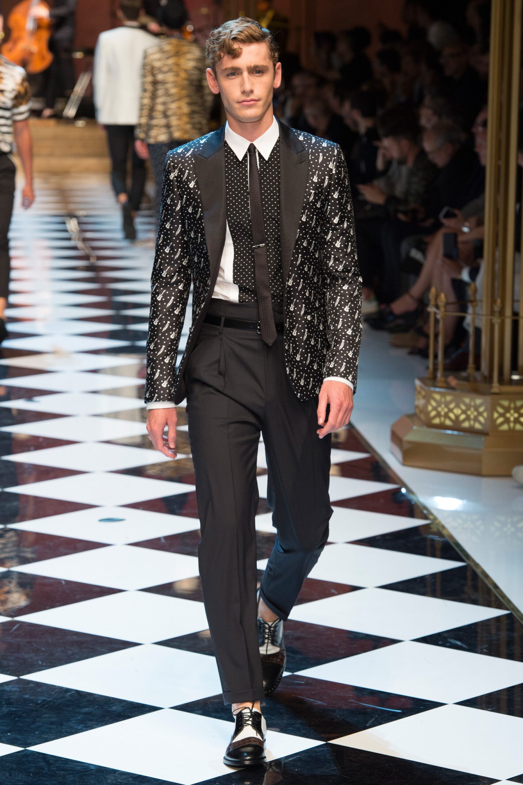 Dolce & Gabbana S/S 17 Menswear Look 53