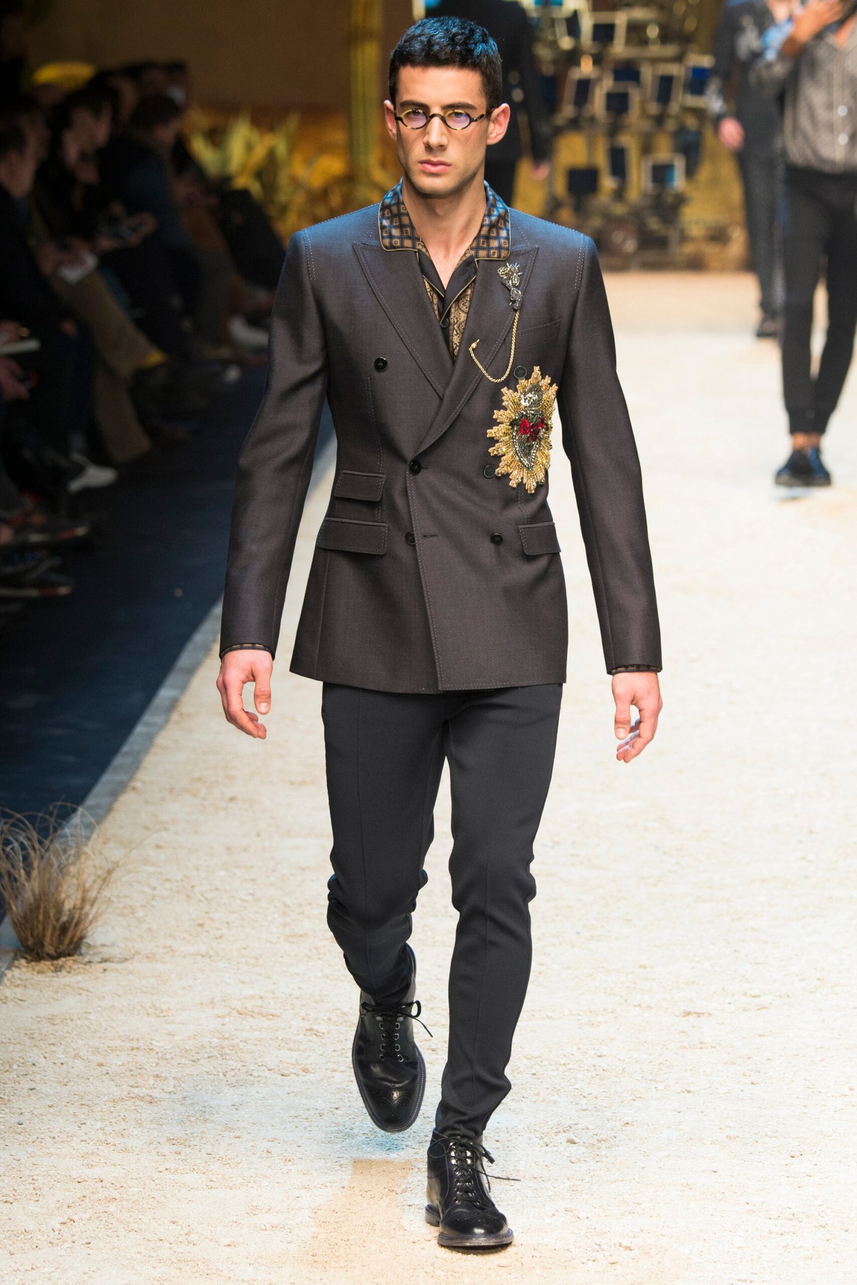 Dolce & Gabbana F/W 16 Menswear Look 26
