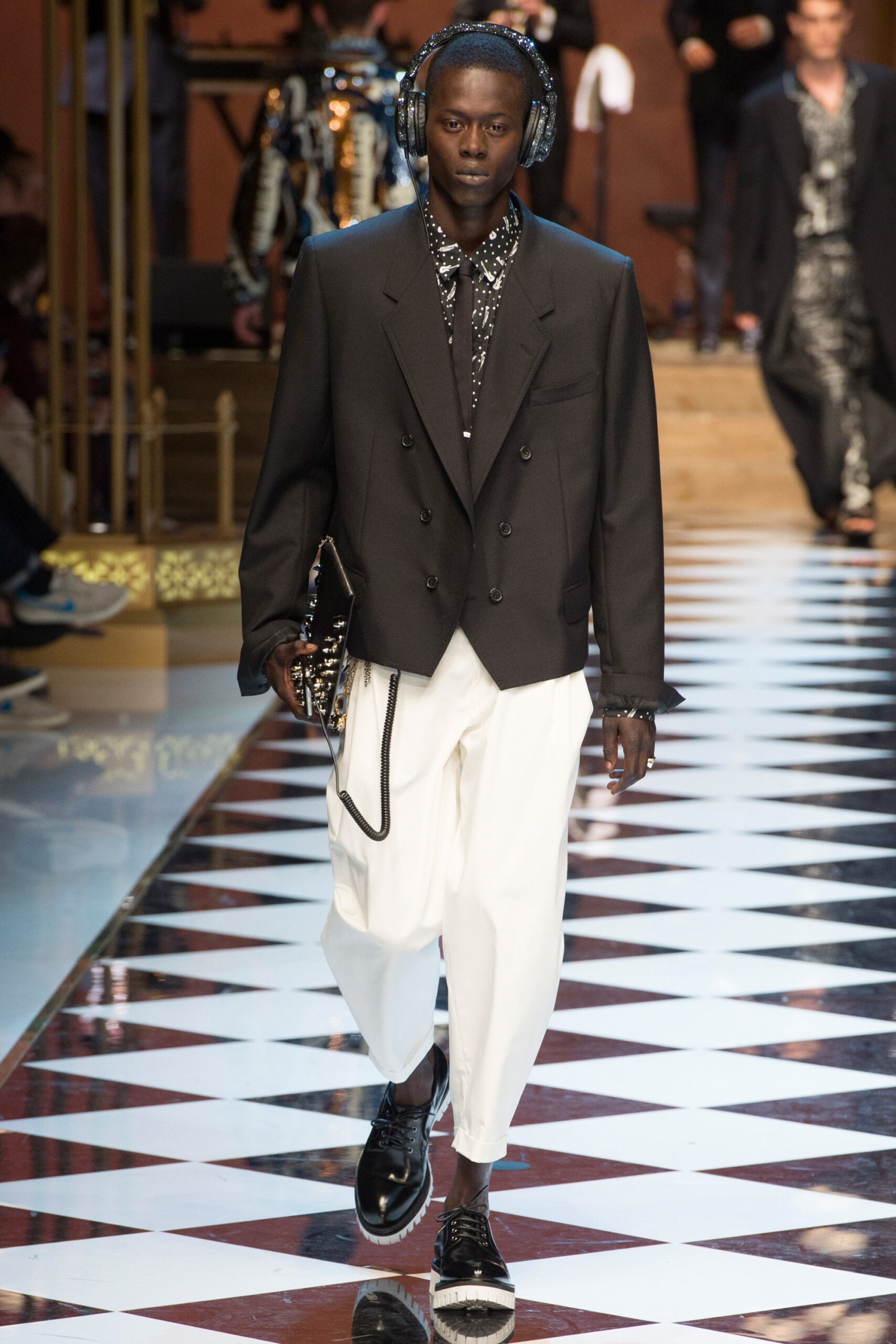 Dolce & Gabbana S/S 17 Menswear Look 59
