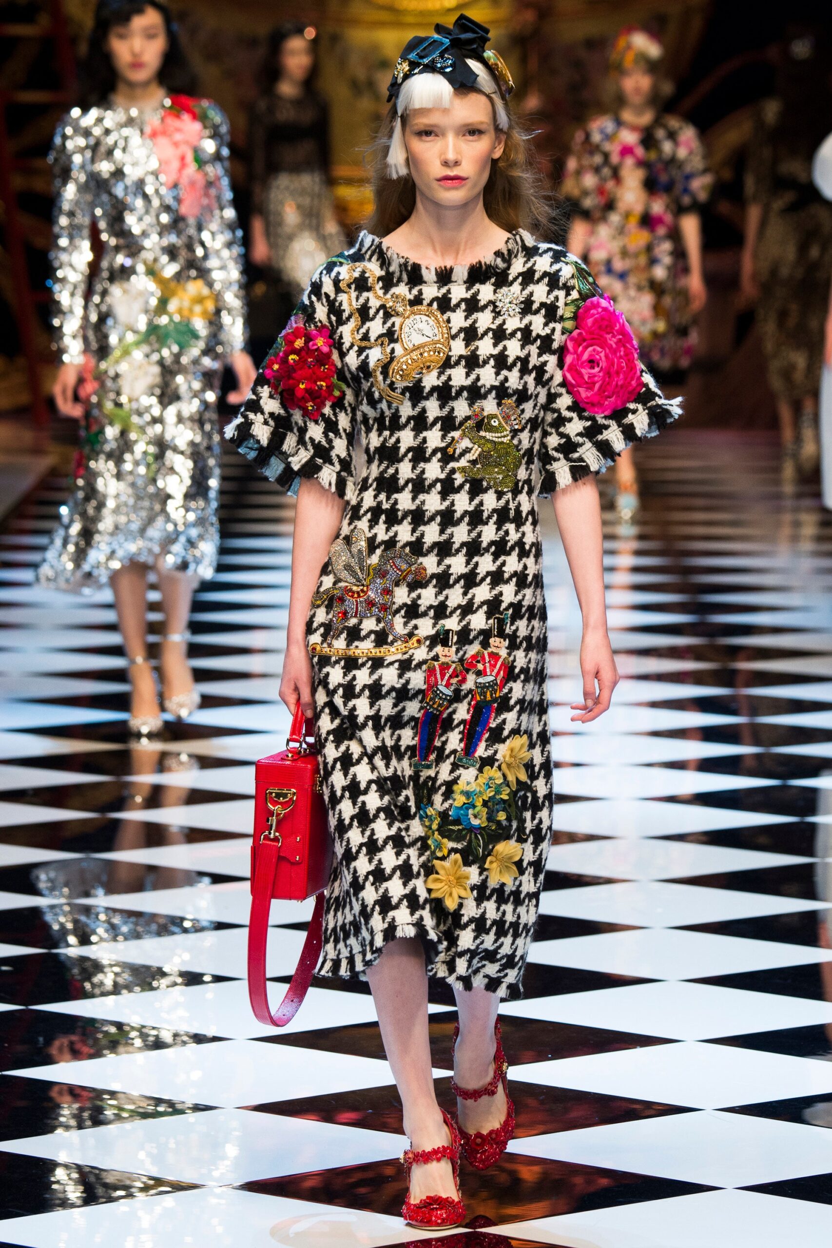 Dolce & Gabbana F/W 16 Look 48