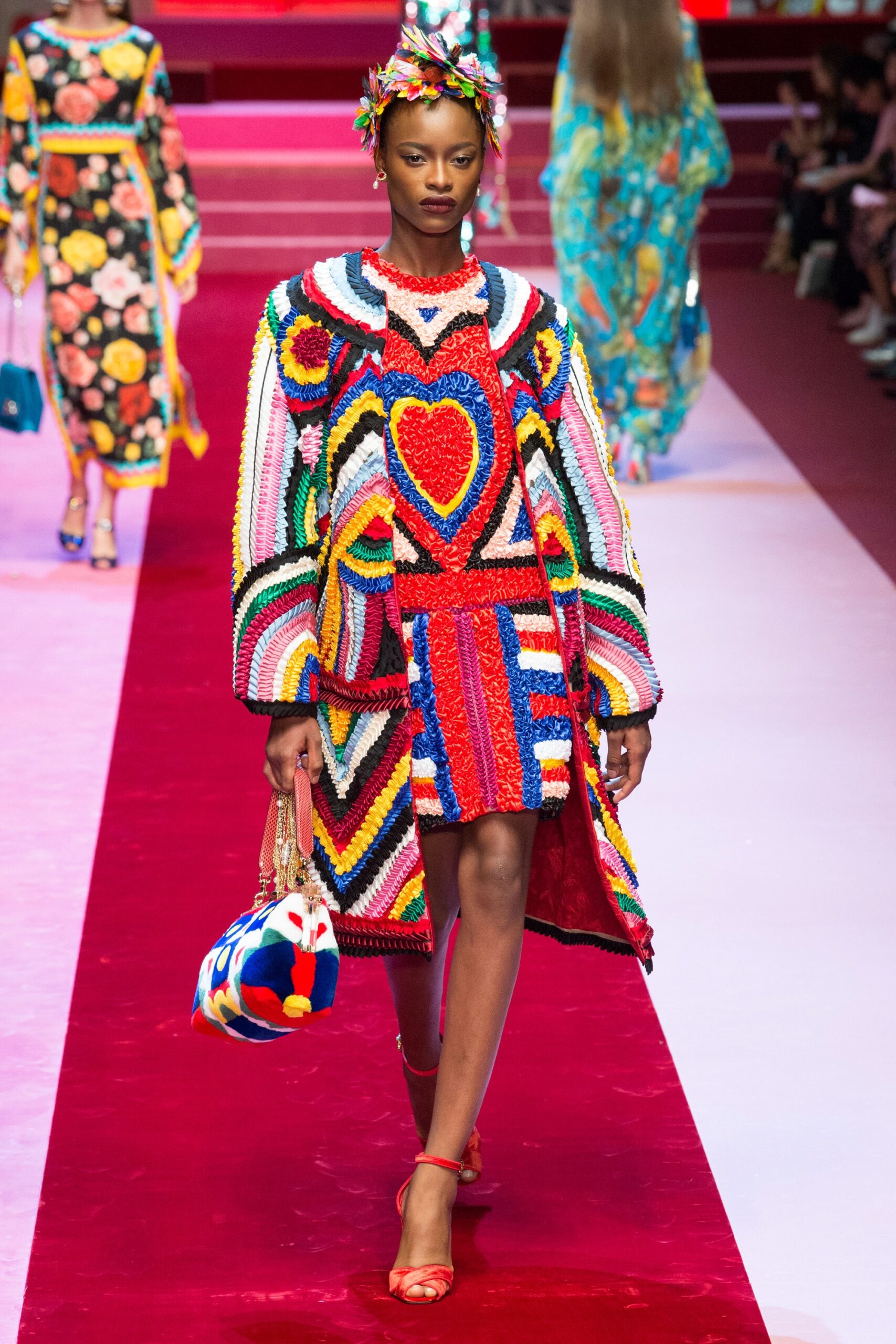 Dolce & Gabbana S/S 18 Look 77