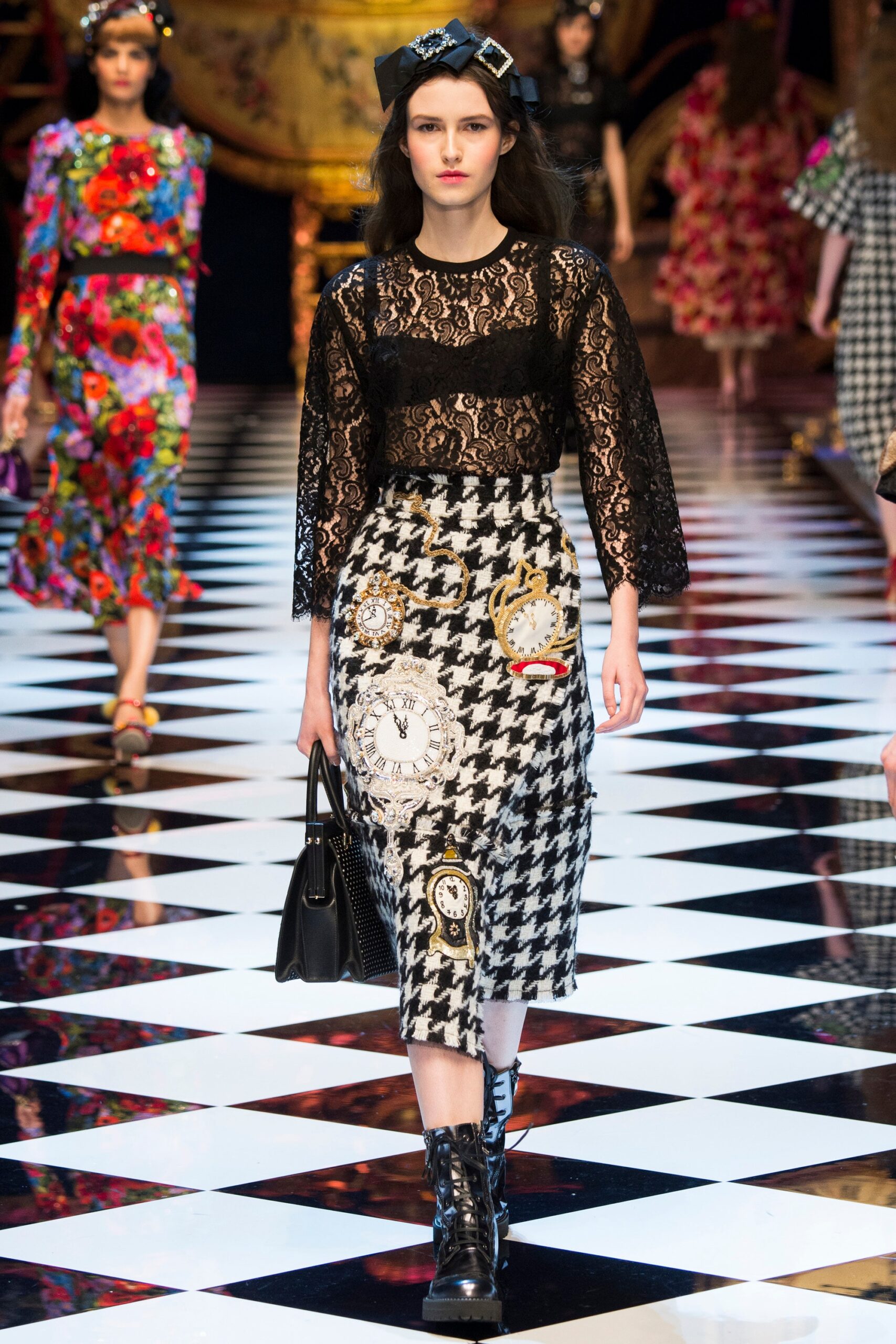 Dolce & Gabbana F/W 16 Look 51