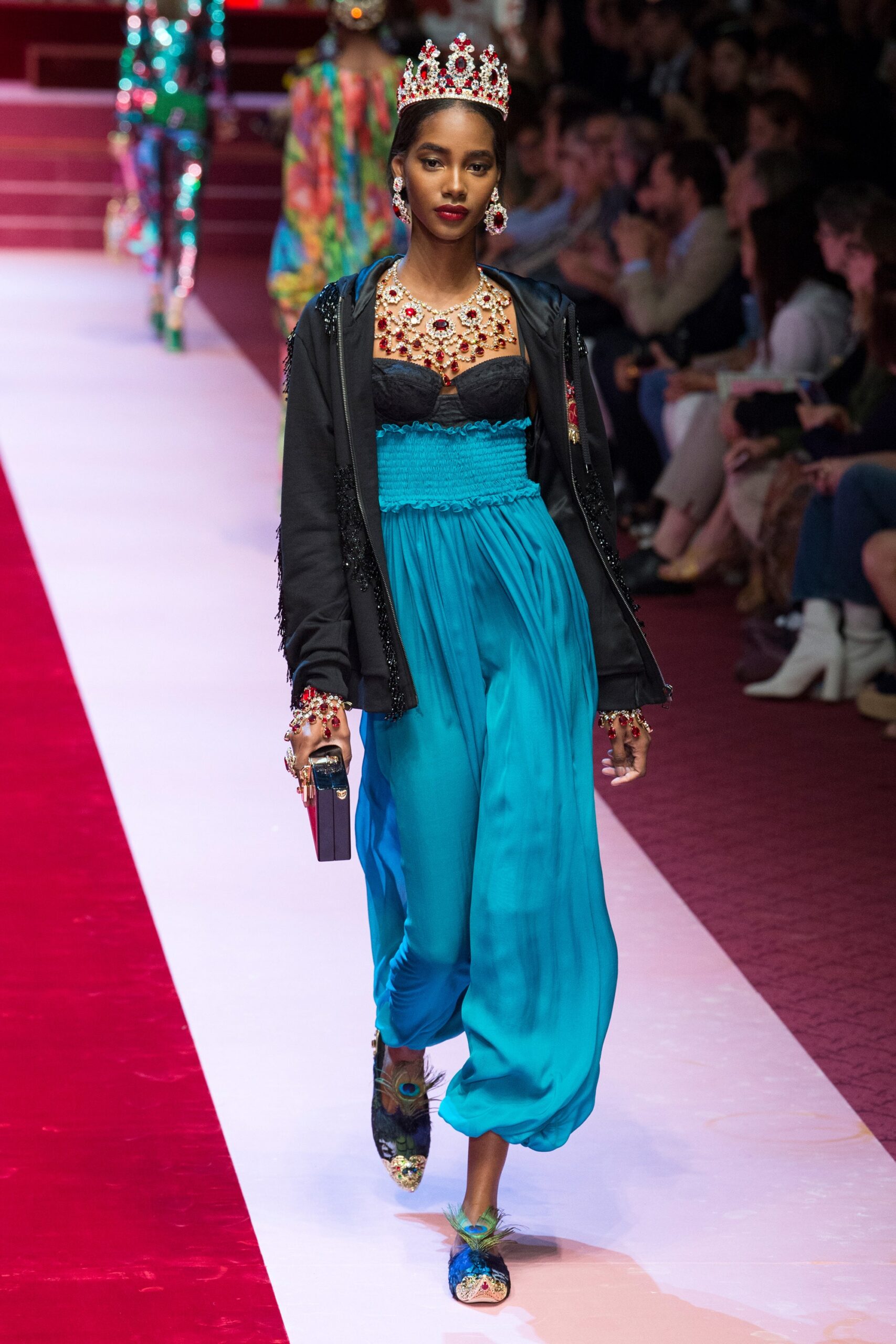 Dolce & Gabbana S/S 18 Look 82