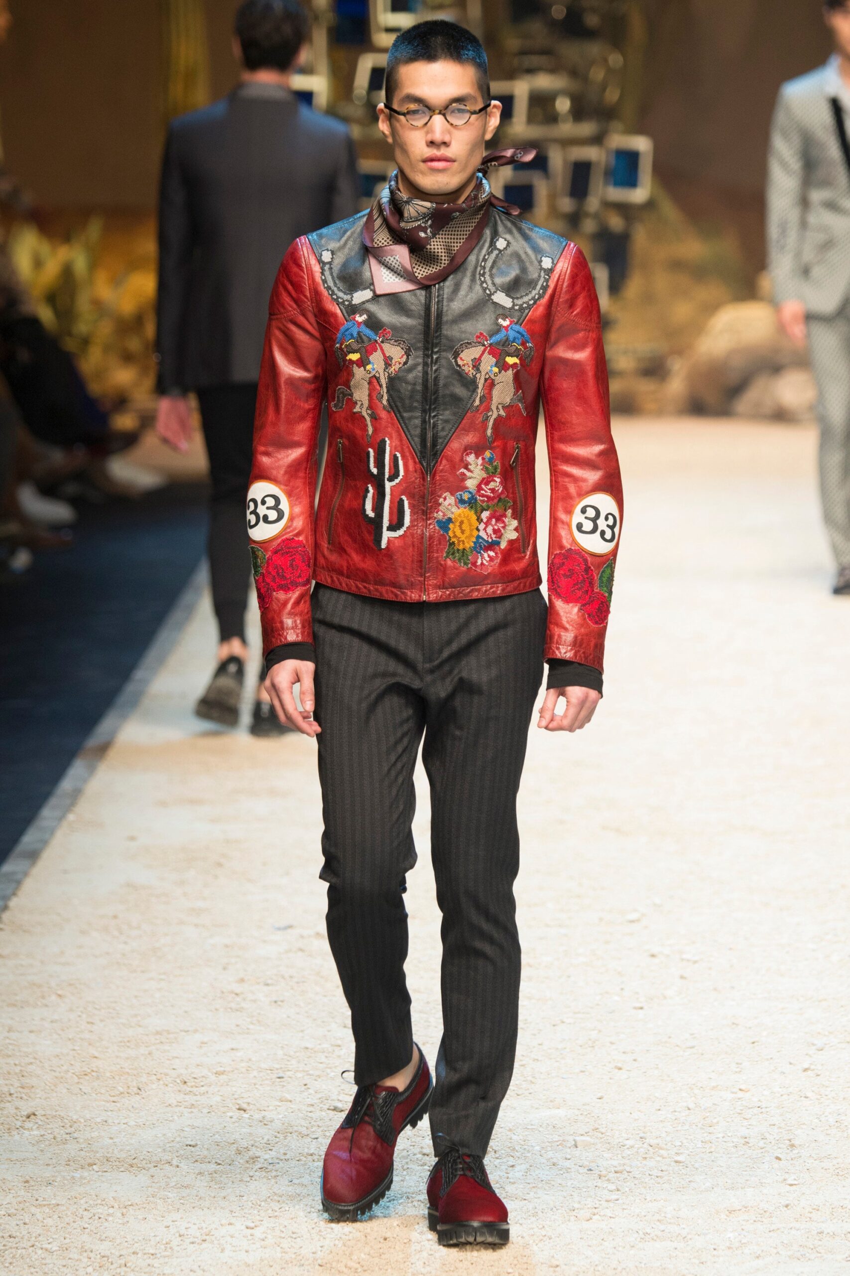 Dolce & Gabbana F/W 16 Menswear Look 32