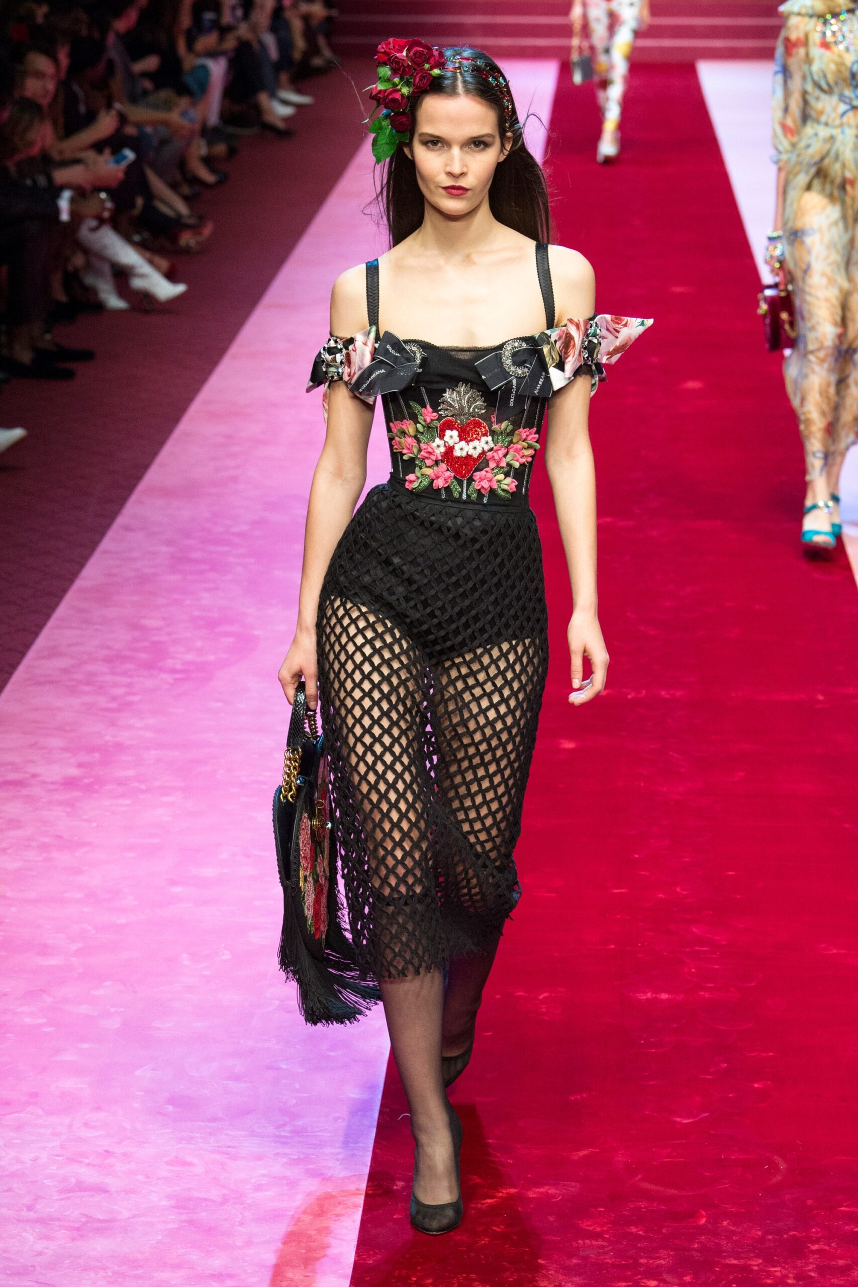 Dolce & Gabbana S/S 18 Look 84