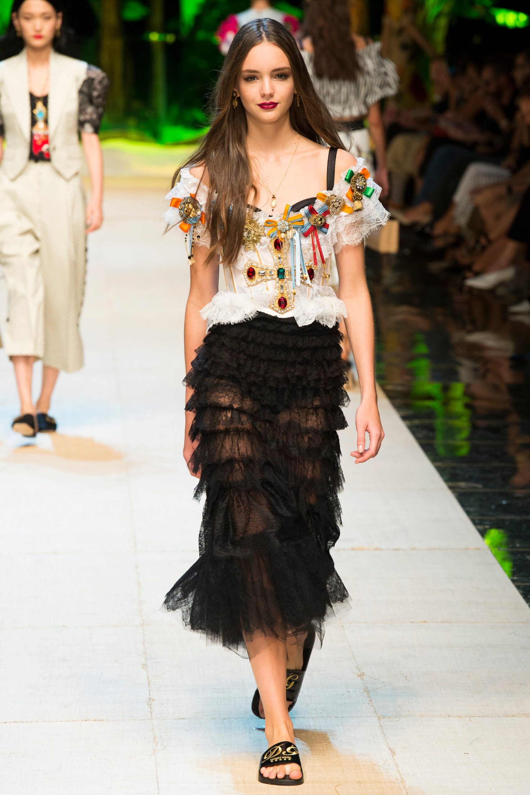Dolce & Gabbana S/S 17 Look 67