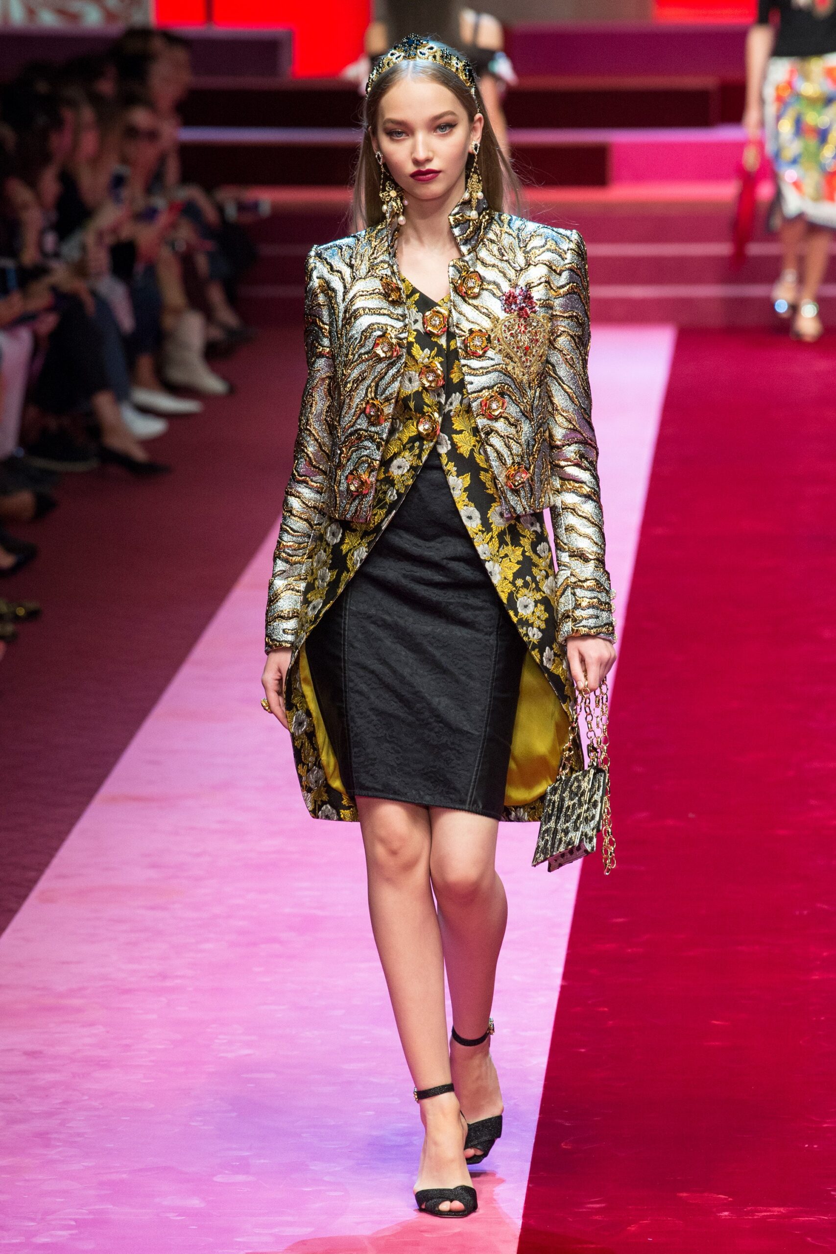 Dolce & Gabbana S/S 18 Look 87