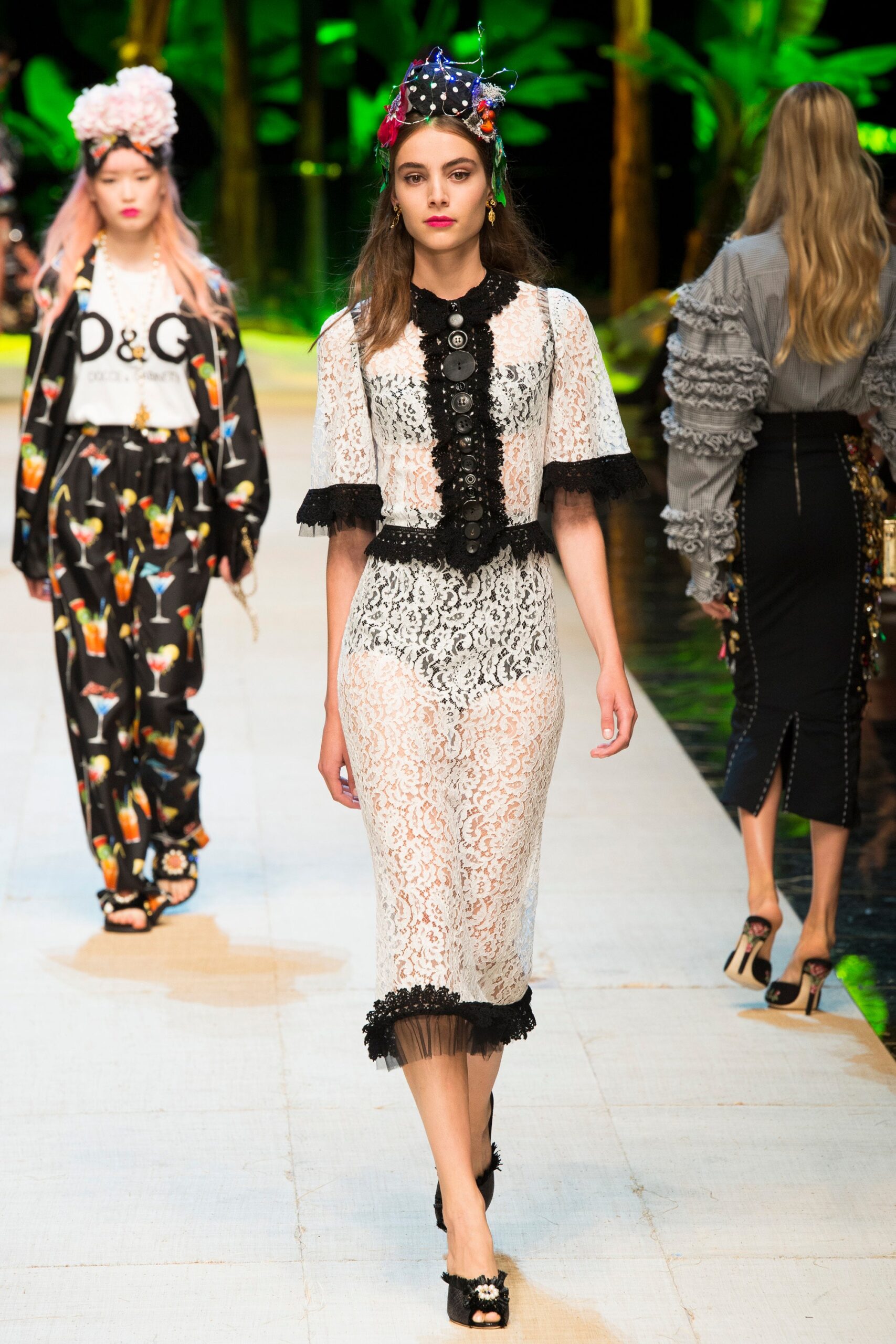 Dolce & Gabbana S/S 17 Look 73