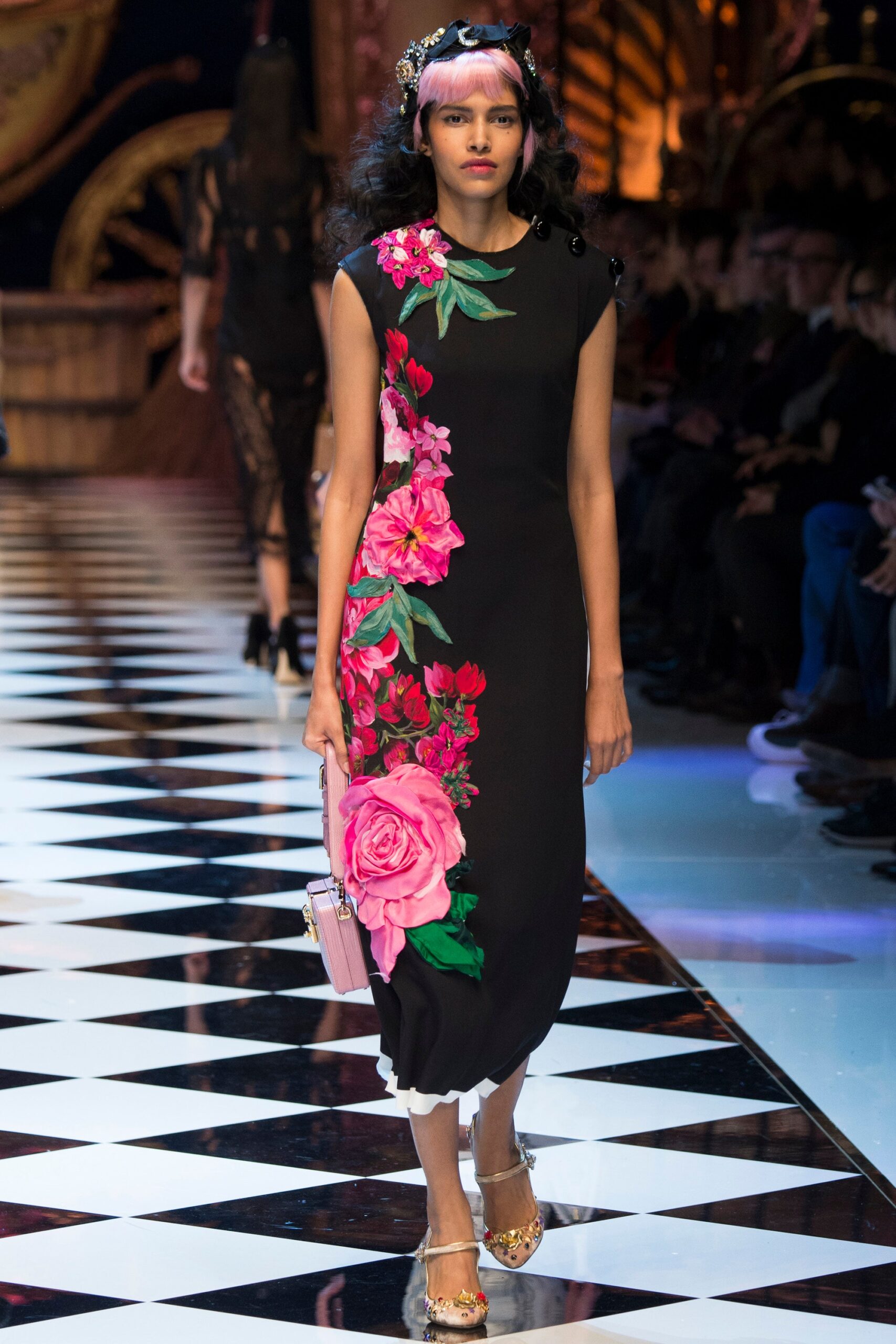 Dolce & Gabbana F/W 16 Look 58