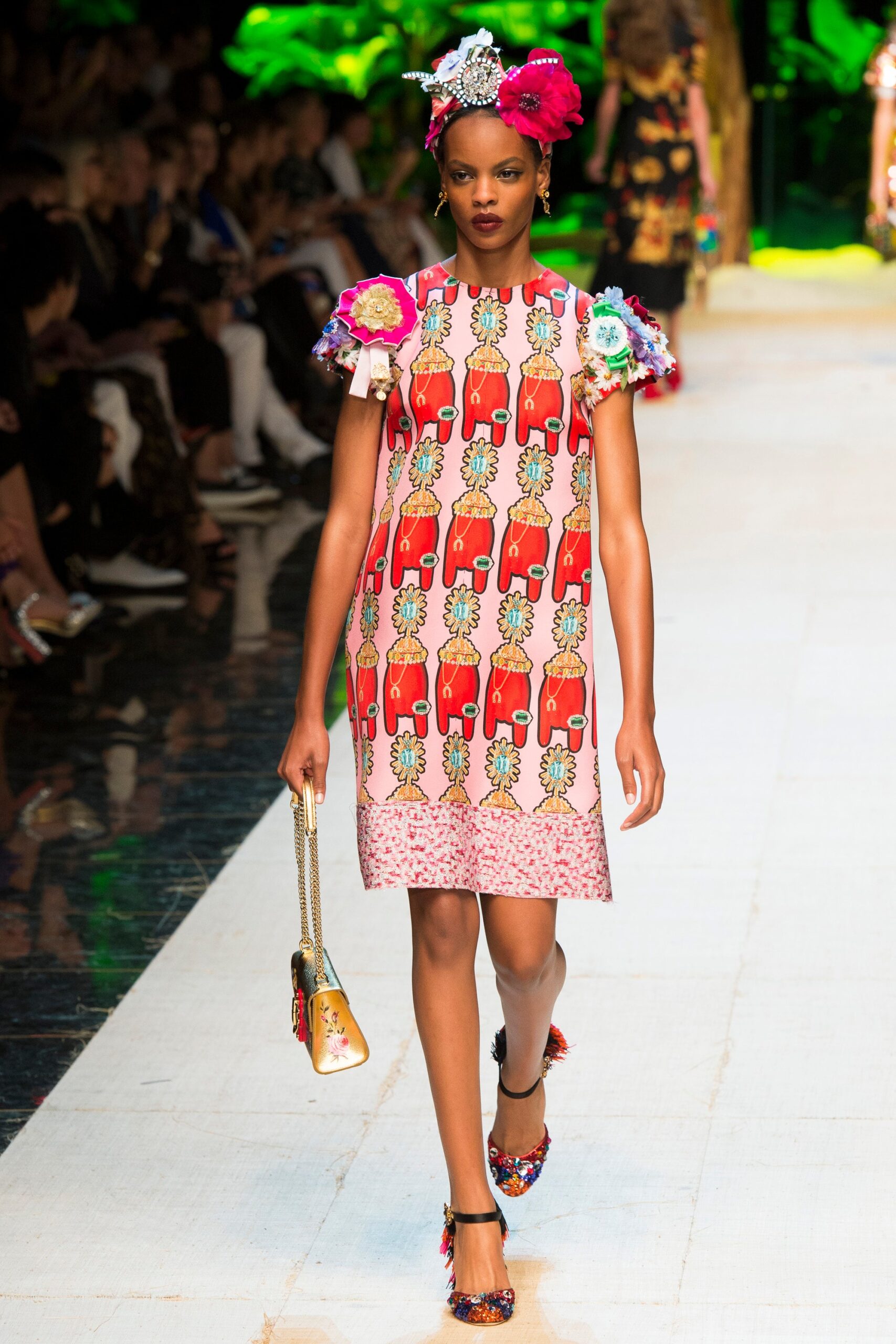 Dolce & Gabbana S/S 17 Look 75