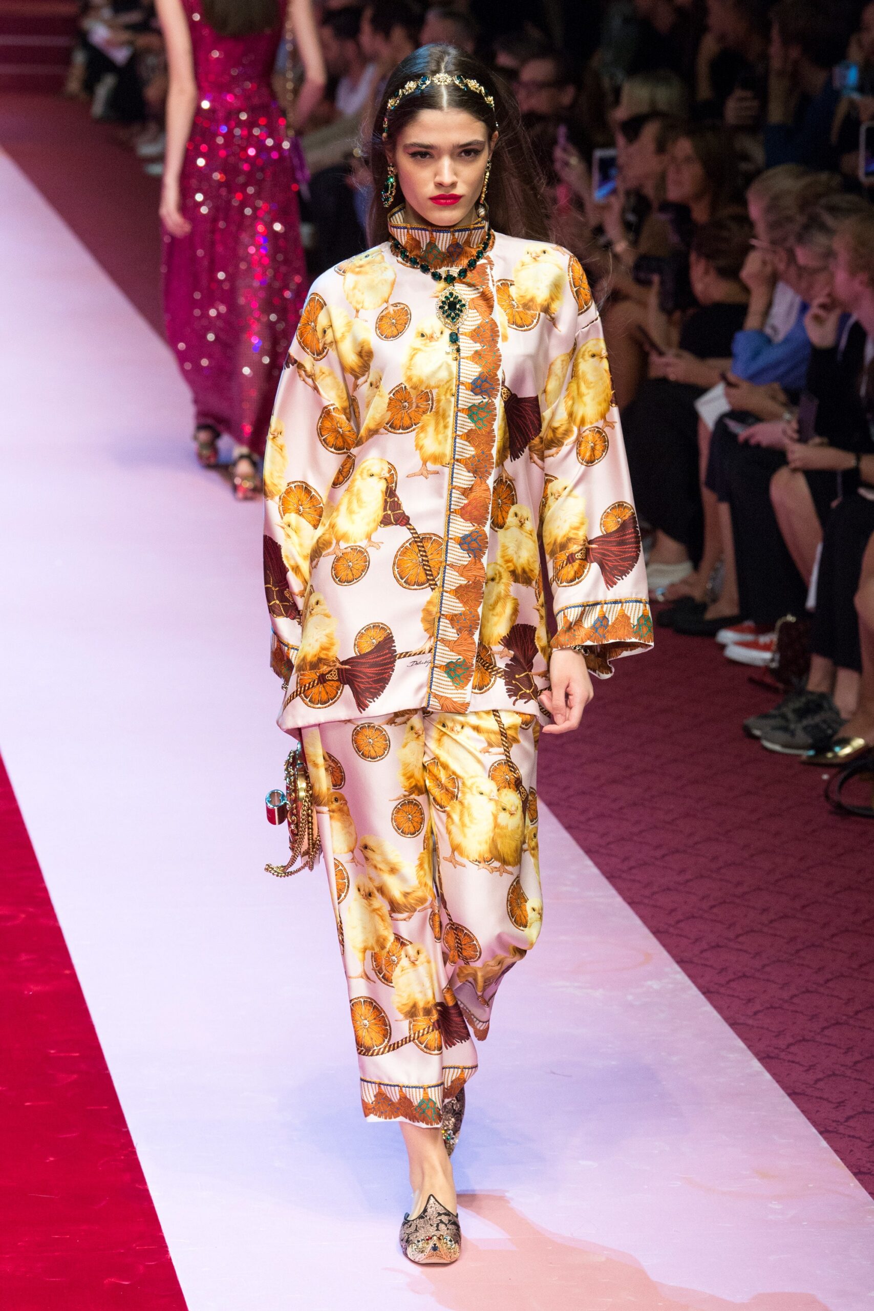 Dolce & Gabbana S/S 18 Look 97