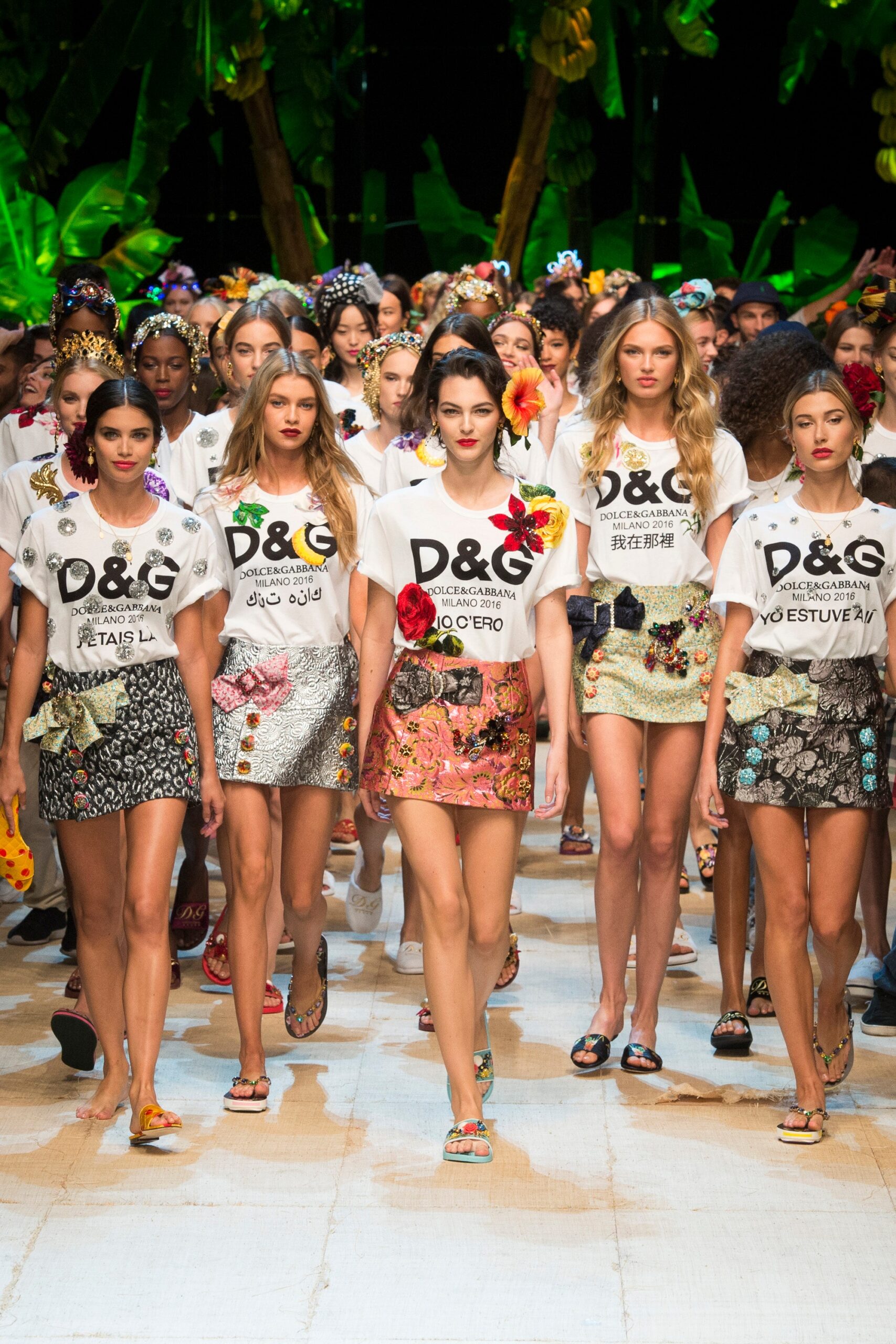 Dolce & Gabbana S/S 17 Look 87