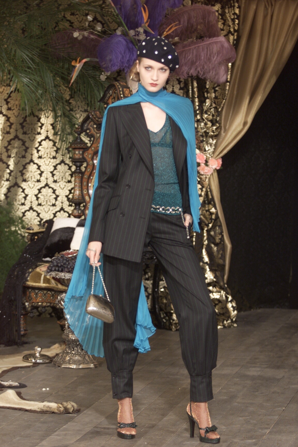 Dolce & Gabbana F/W 00 Look 16