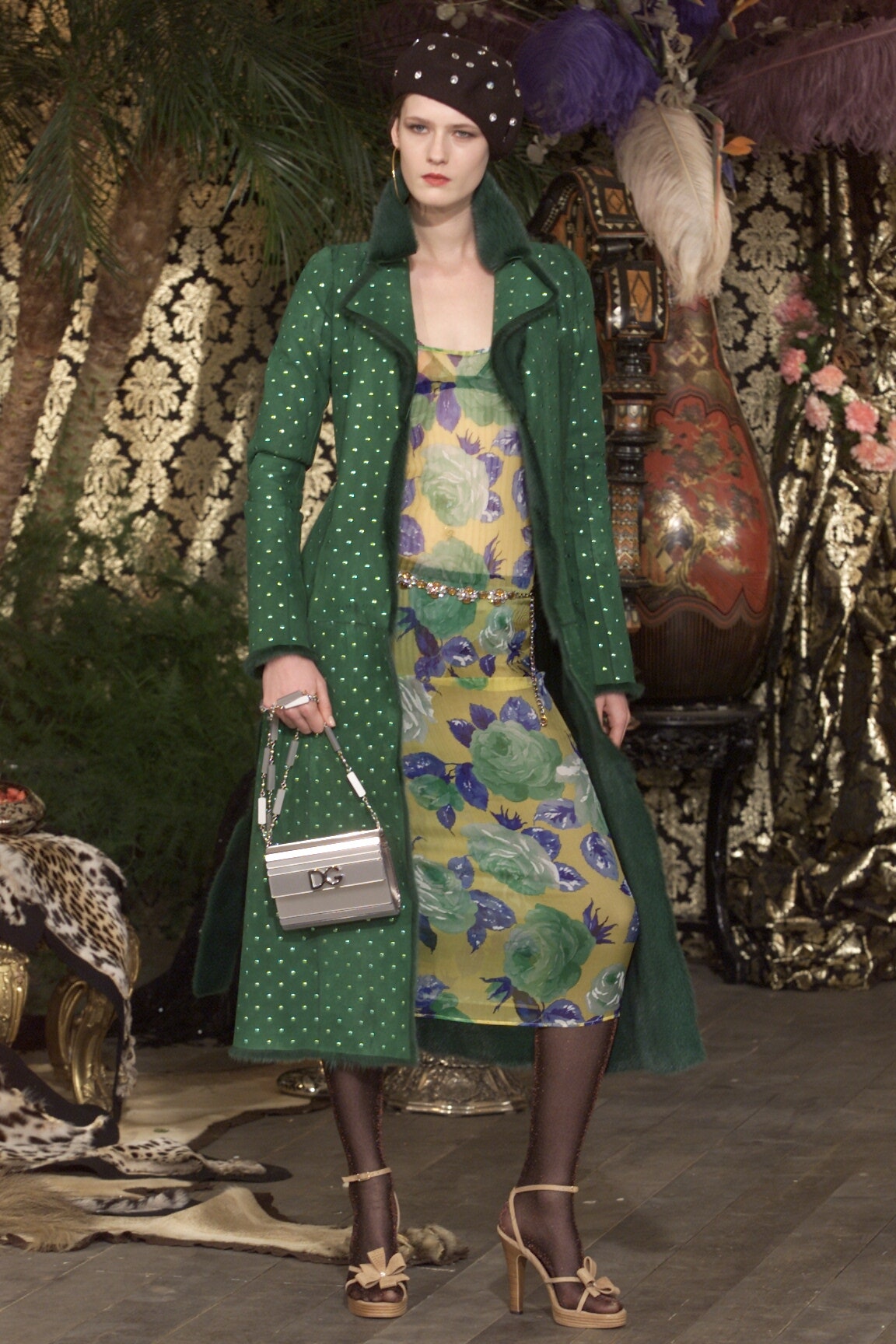 Dolce & Gabbana F/W 00 Look 40