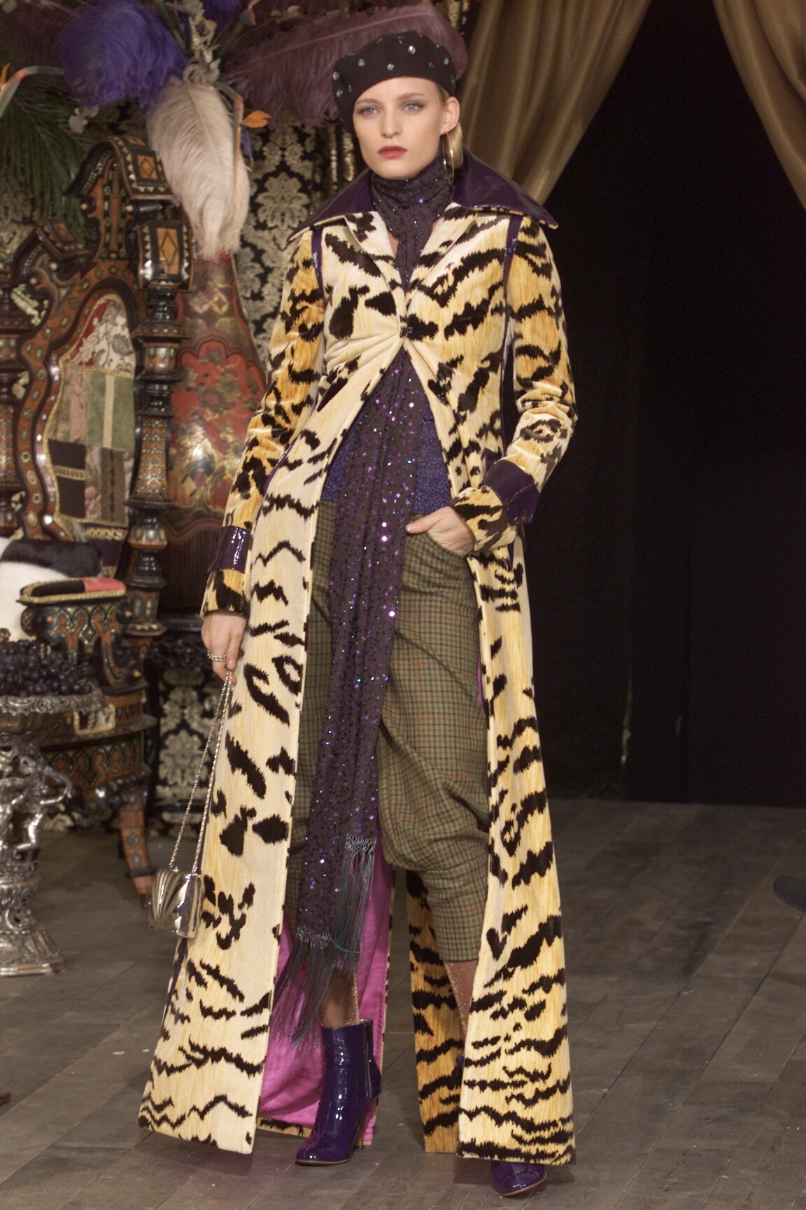 Dolce & Gabbana F/W 00 Look 41