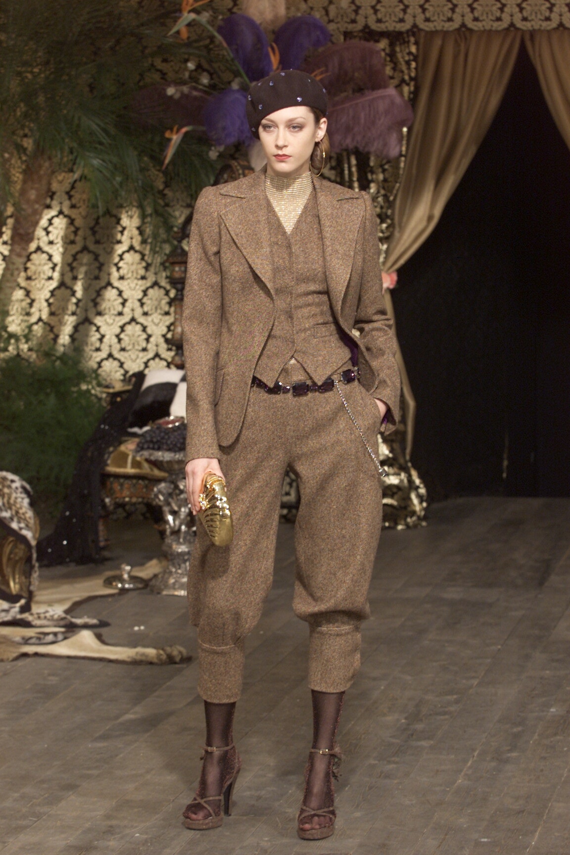 Dolce & Gabbana F/W 00 Look 69