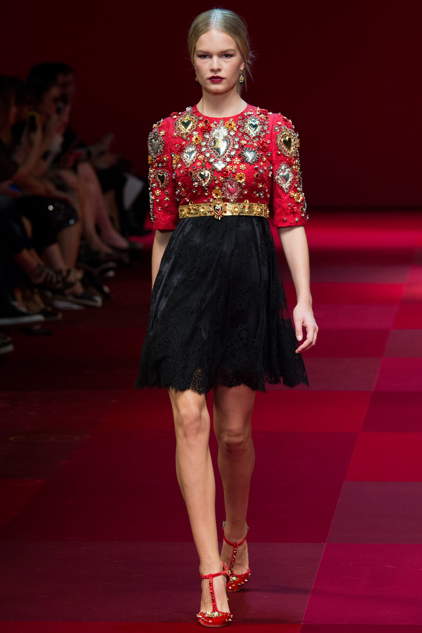 Dolce & Gabbana S/S 15 Look 2