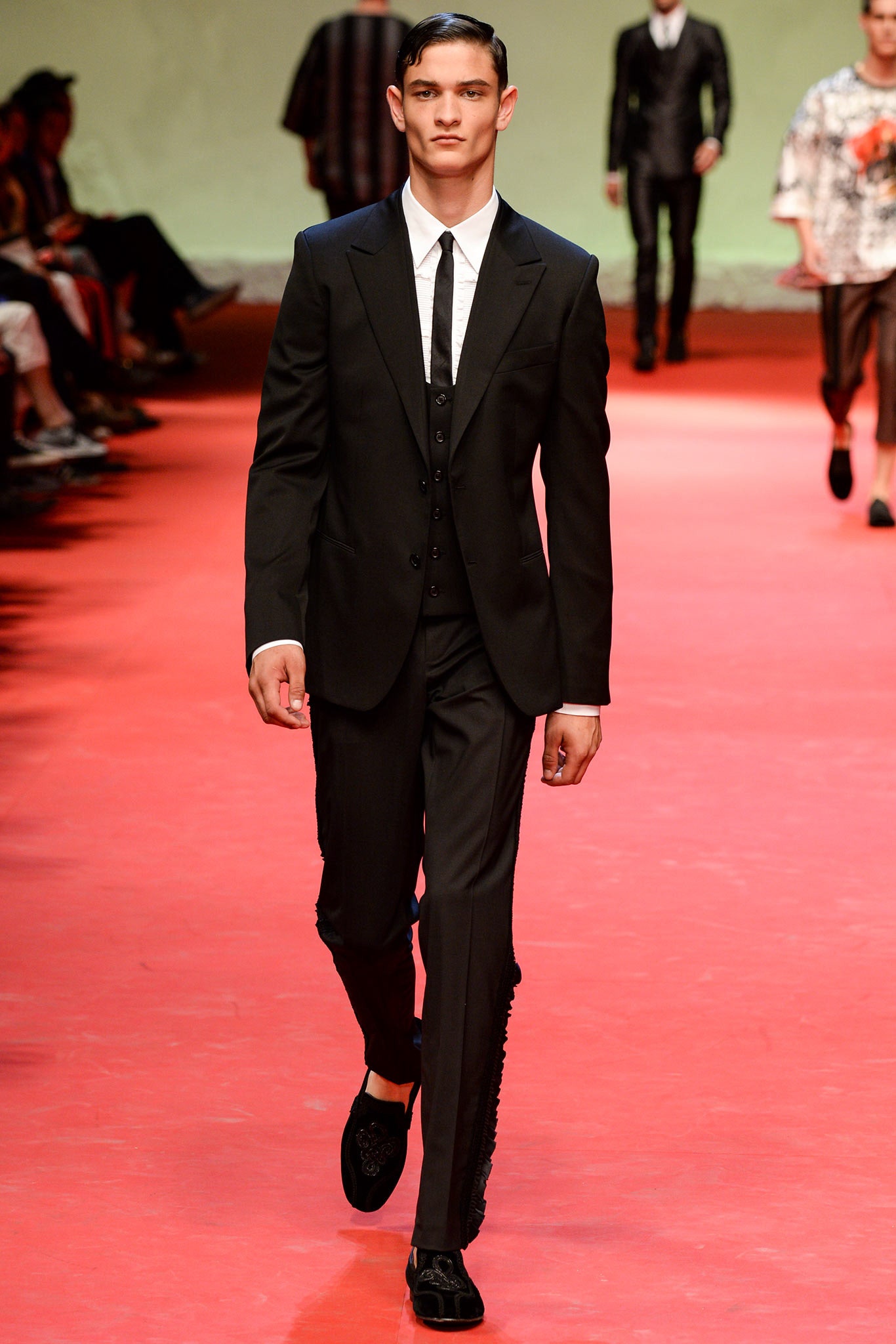 Dolce & Gabbana S/S 15 Menswear Look 9