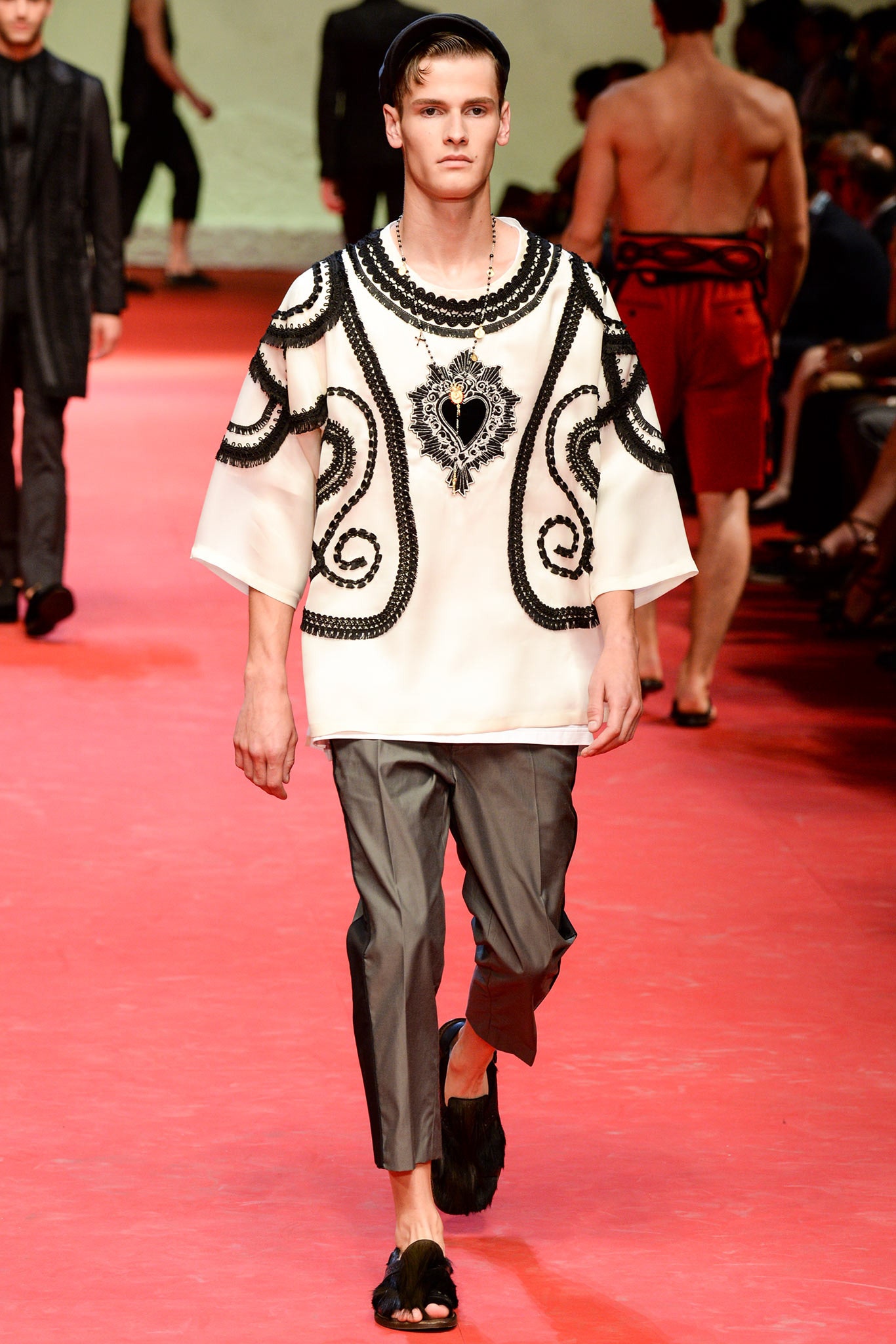 Dolce & Gabbana S/S 15 Menswear Look 16