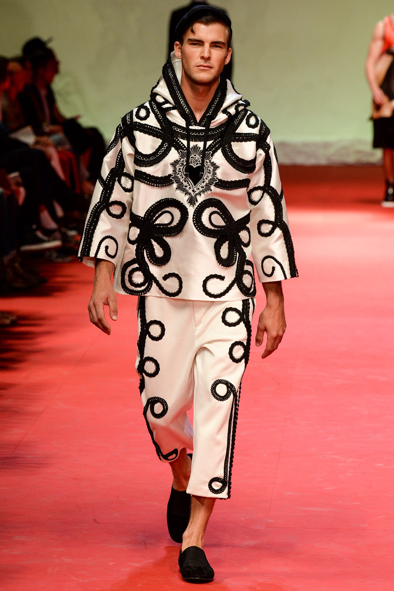 Dolce & Gabbana S/S 15 Menswear Look 24