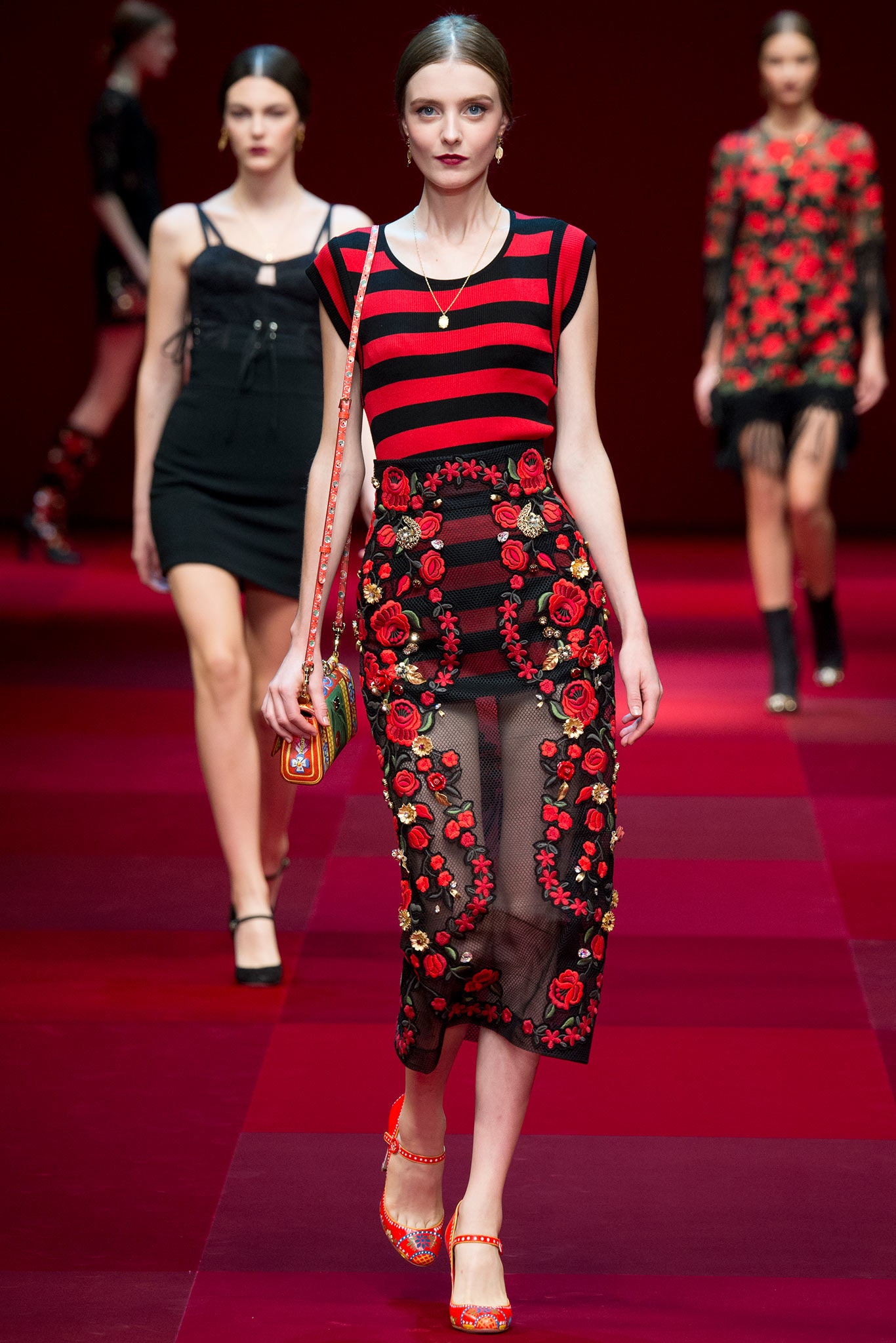 Dolce & Gabbana S/S 15 Look 34