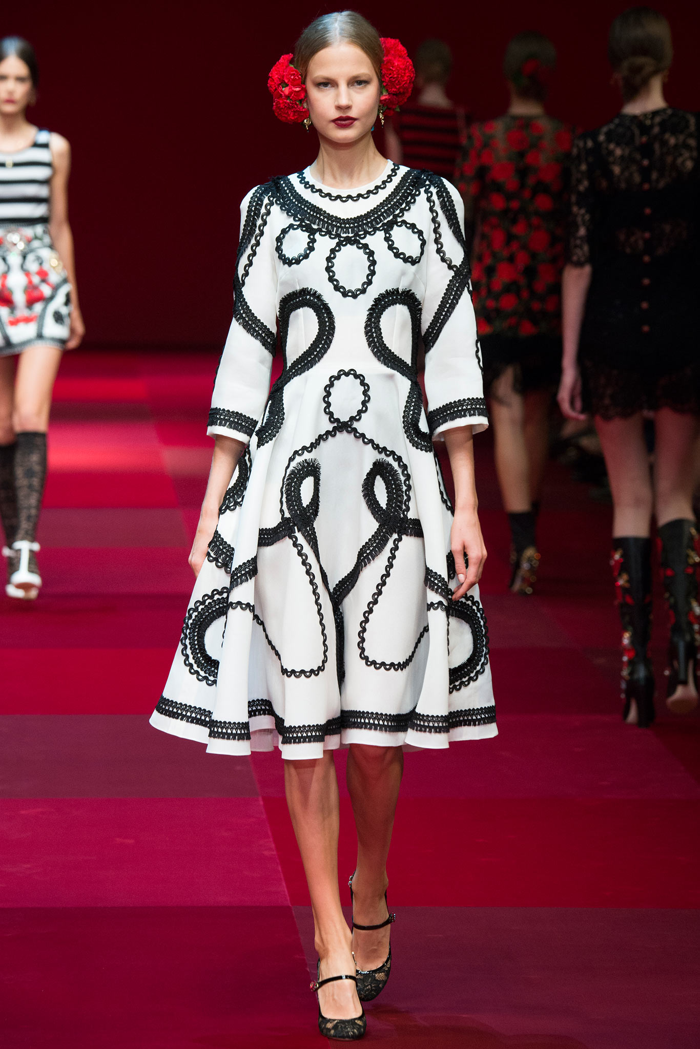 Dolce & Gabbana S/S 15 Look 39